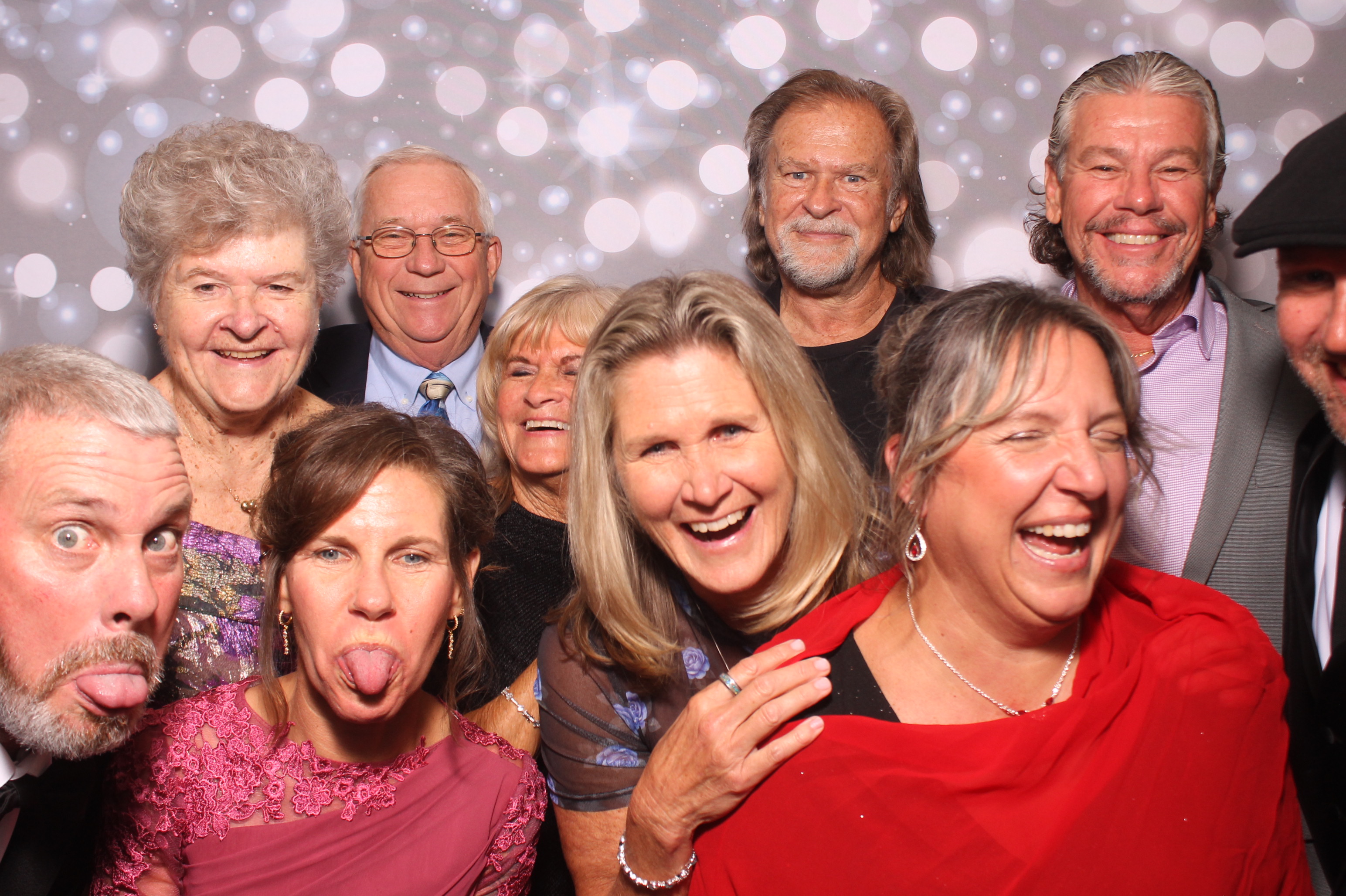 Kincaids Wedding | View more photos from the event at gallery.photoboothcincy.com/u/PhotoBoothCincy/Kincaids-Wedding