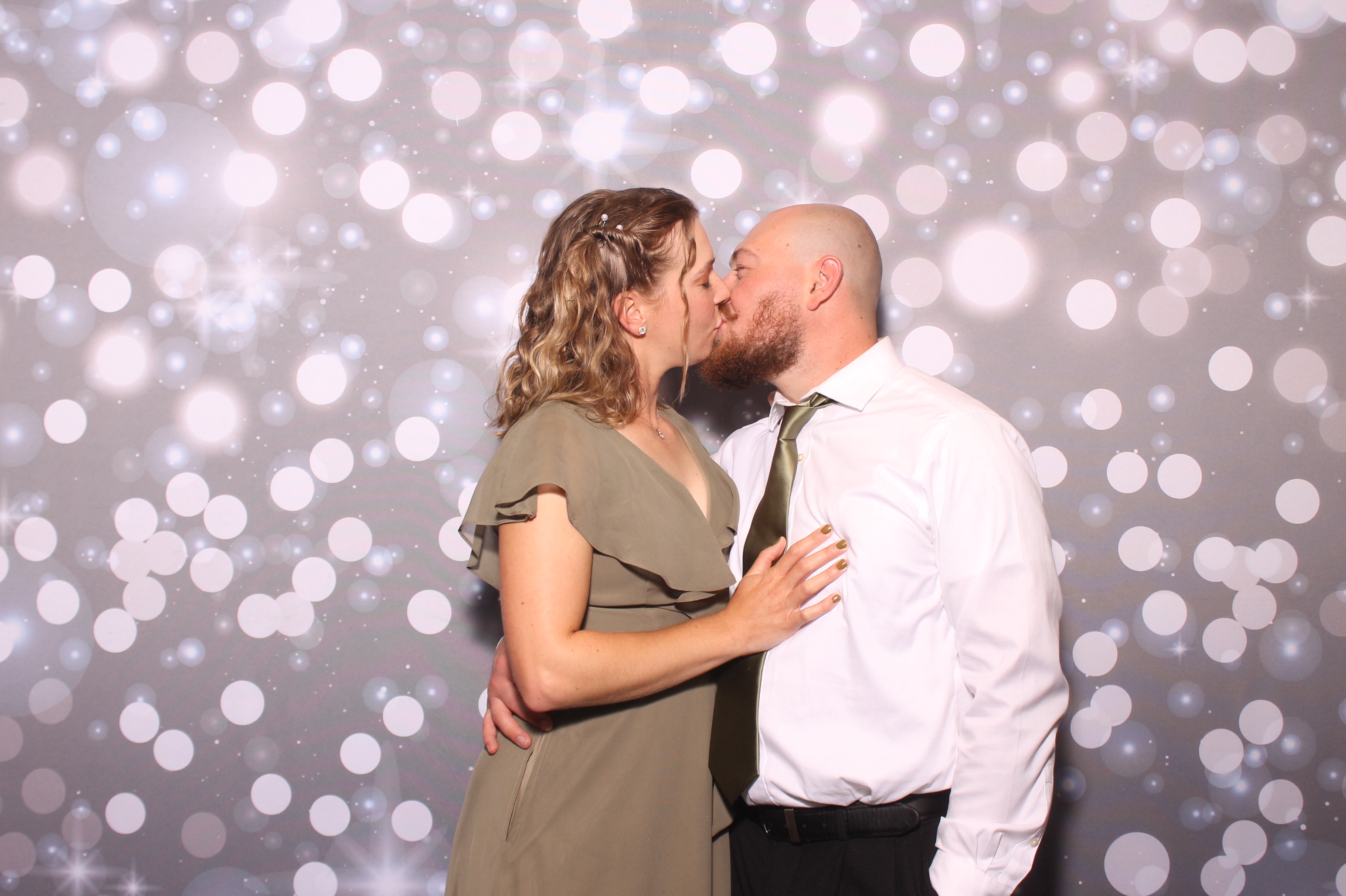 Kincaids Wedding | View more photos from the event at gallery.photoboothcincy.com/u/PhotoBoothCincy/Kincaids-Wedding