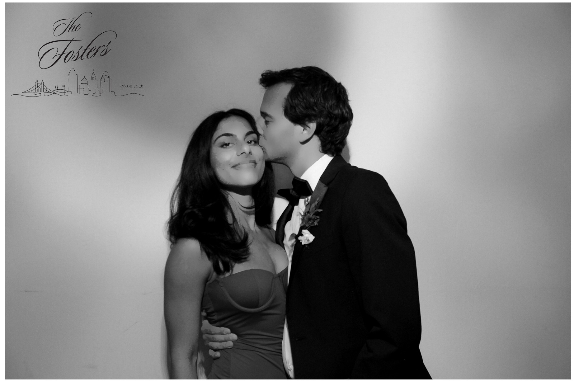 Kylie & Jordan | View more photos from the event at gallery.photoboothcincy.com/u/PhotoBoothCincy/Kylie-Jordan