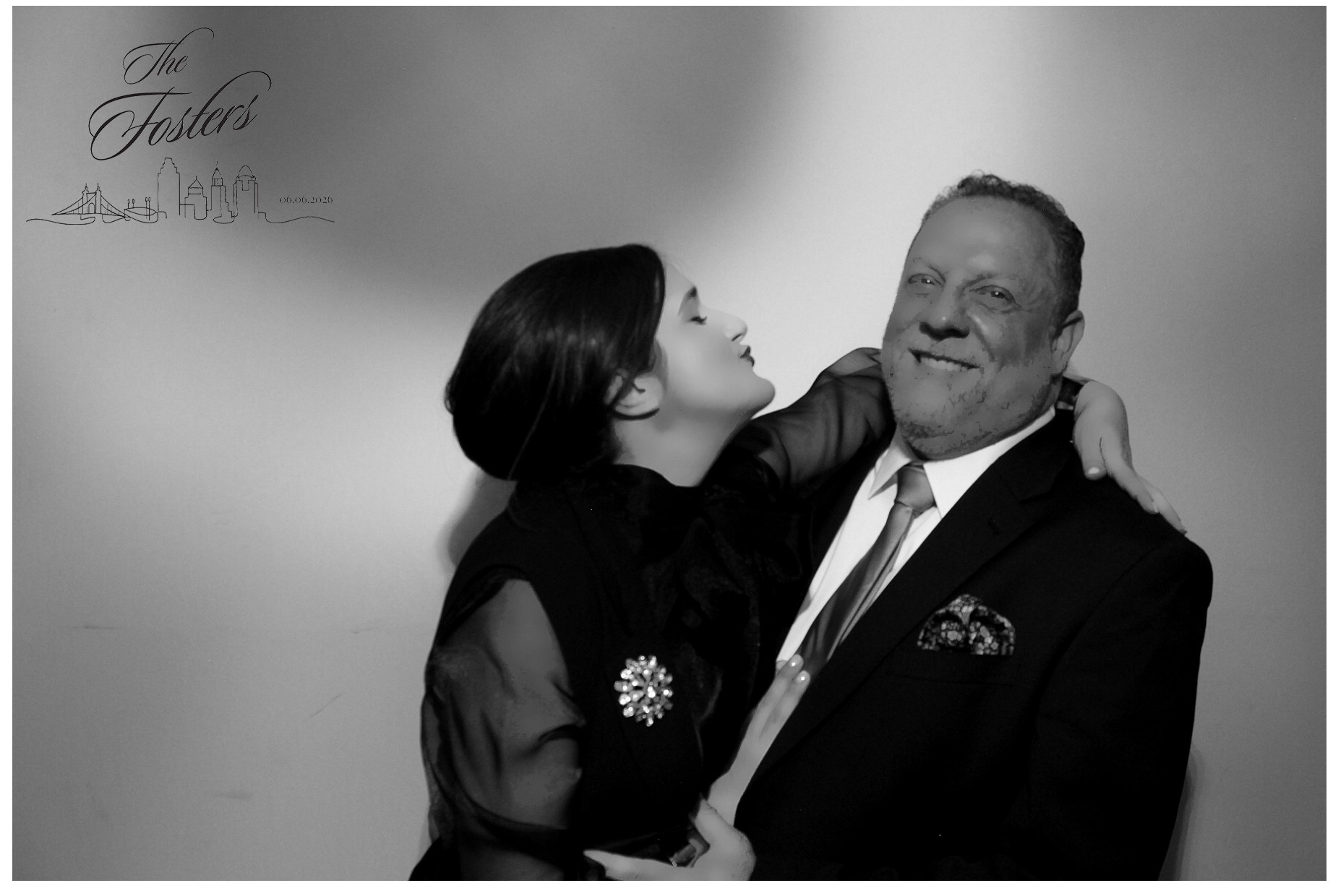 Kylie & Jordan | View more photos from the event at gallery.photoboothcincy.com/u/PhotoBoothCincy/Kylie-Jordan