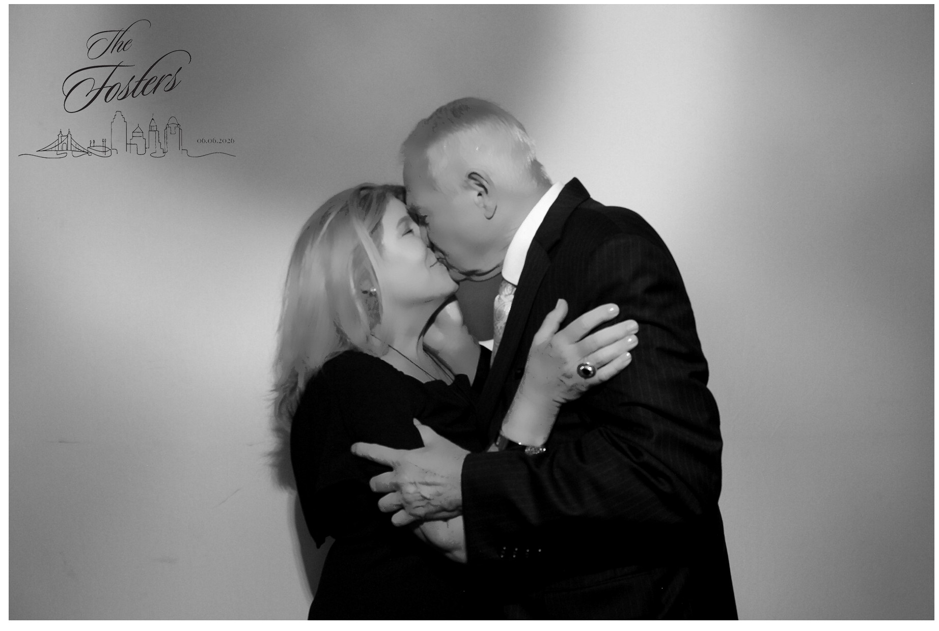 Kylie & Jordan | View more photos from the event at gallery.photoboothcincy.com/u/PhotoBoothCincy/Kylie-Jordan