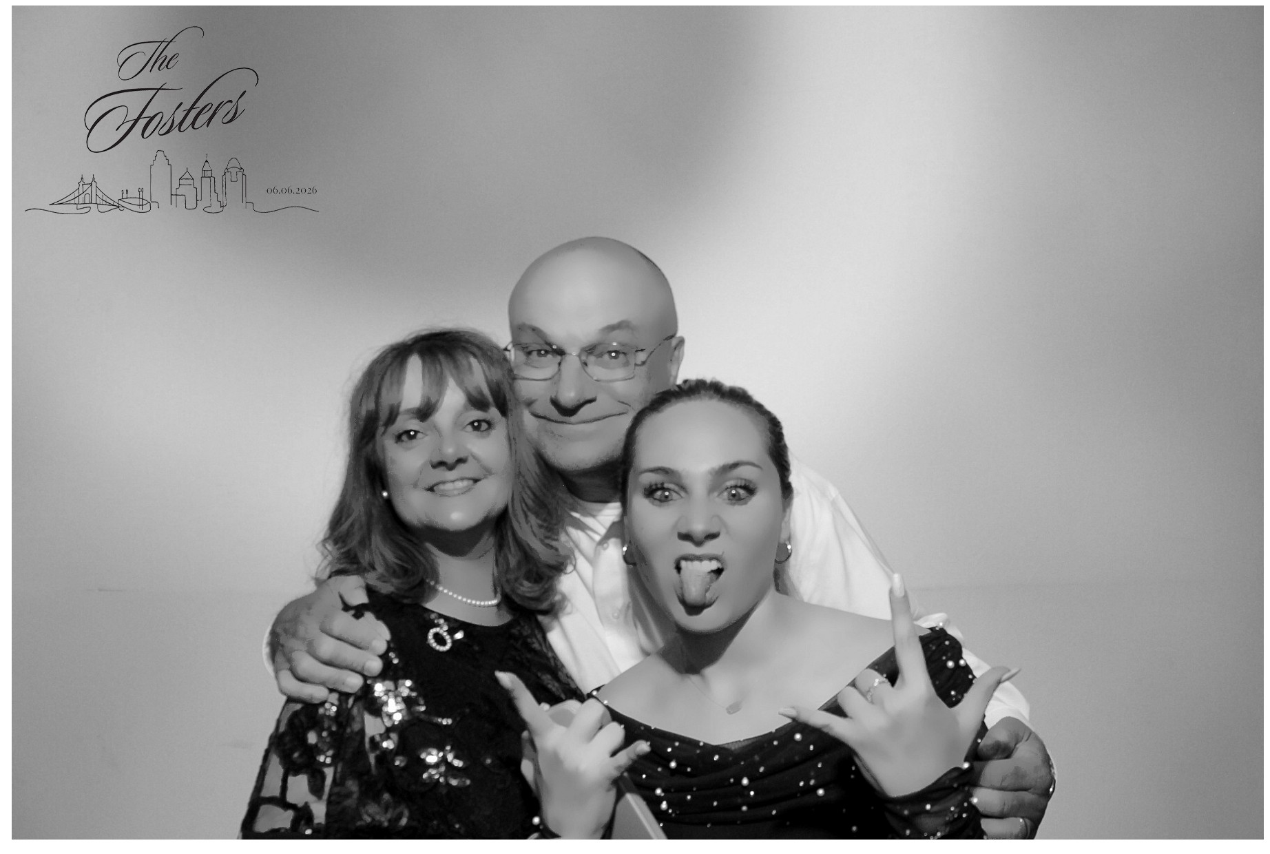 Kylie & Jordan | View more photos from the event at gallery.photoboothcincy.com/u/PhotoBoothCincy/Kylie-Jordan