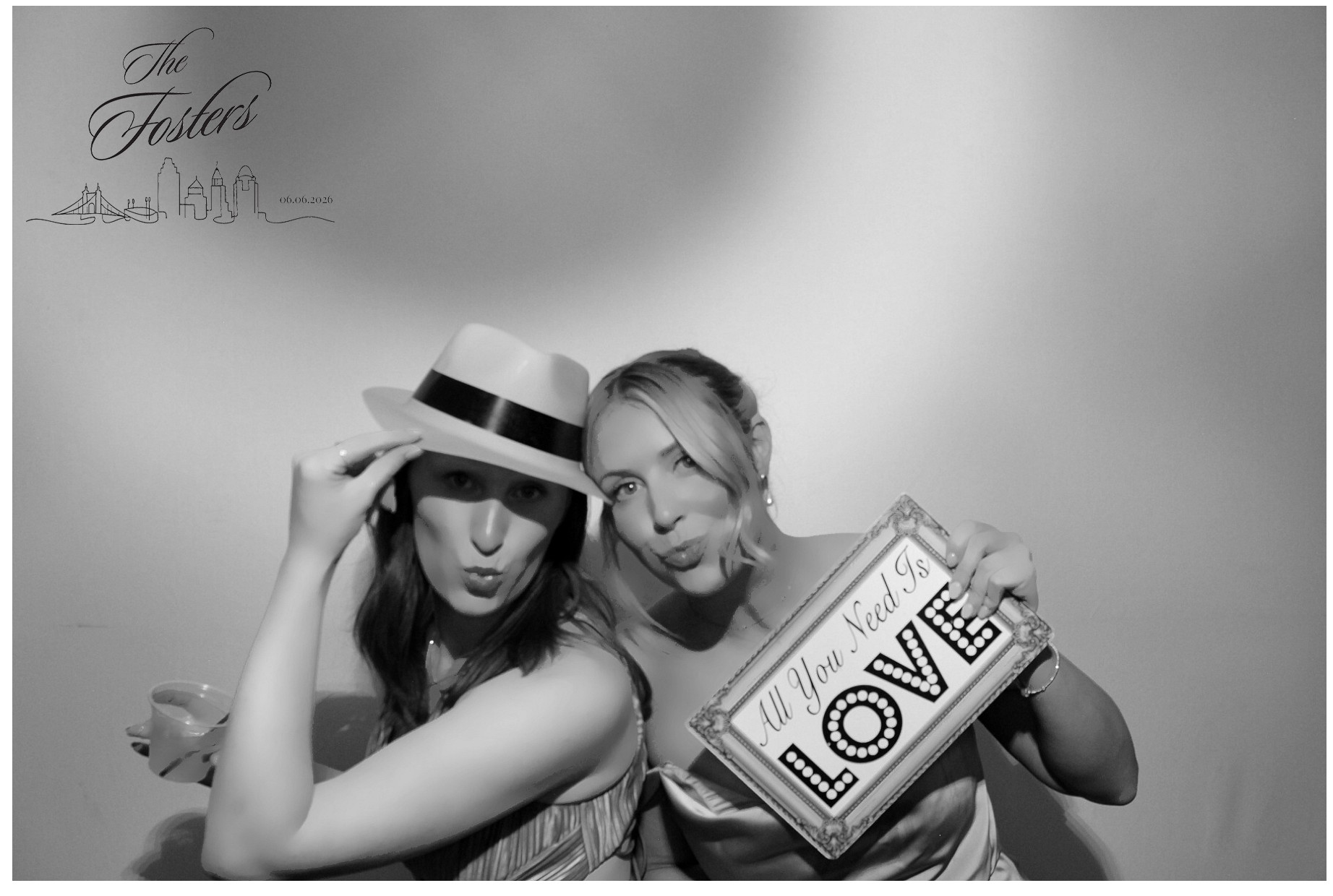 Kylie & Jordan | View more photos from the event at gallery.photoboothcincy.com/u/PhotoBoothCincy/Kylie-Jordan