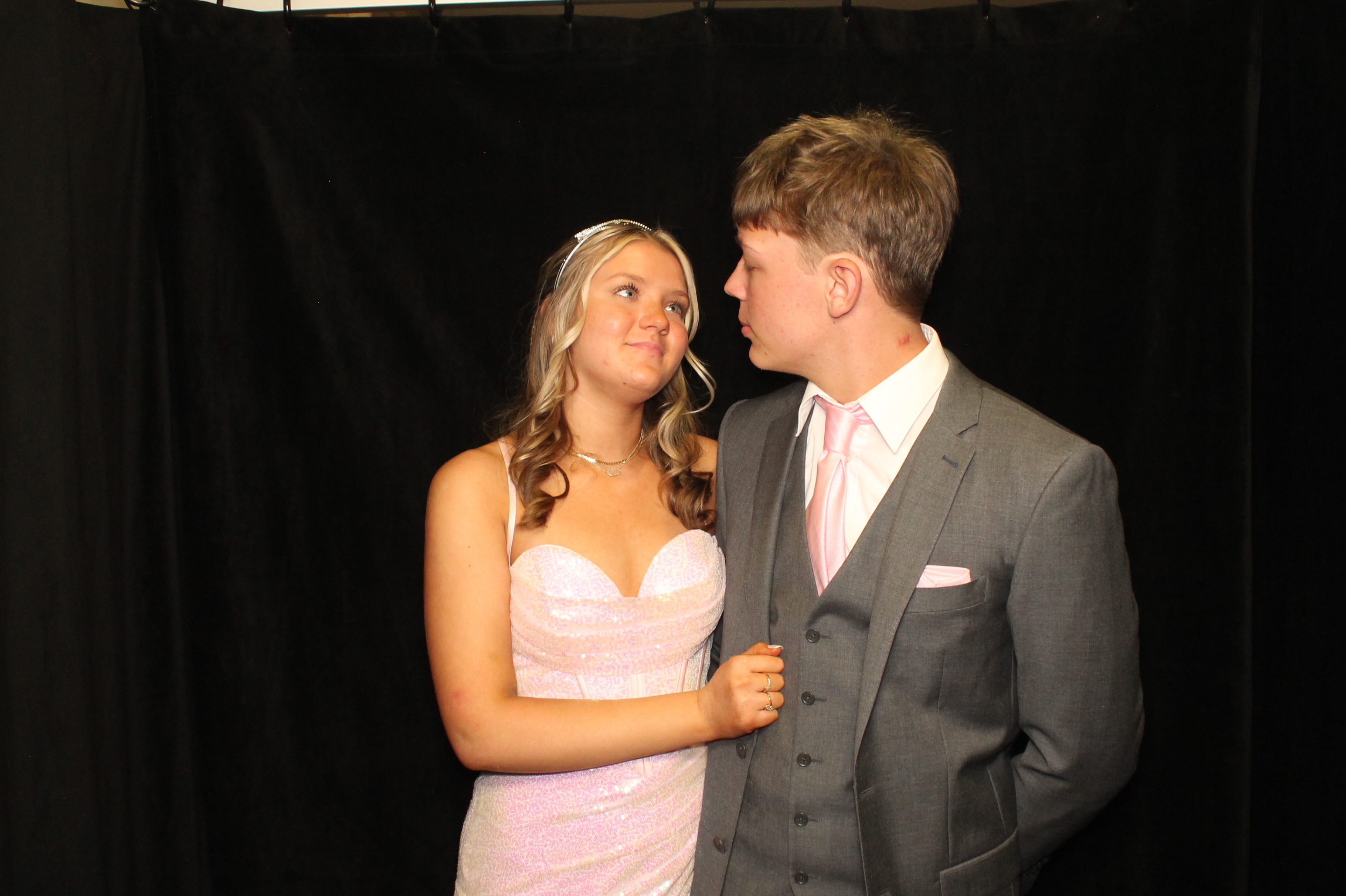 LHS Prom | View more photos from the event at gallery.photoboothcincy.com/u/PhotoBoothCincy/LHS-Prom-0