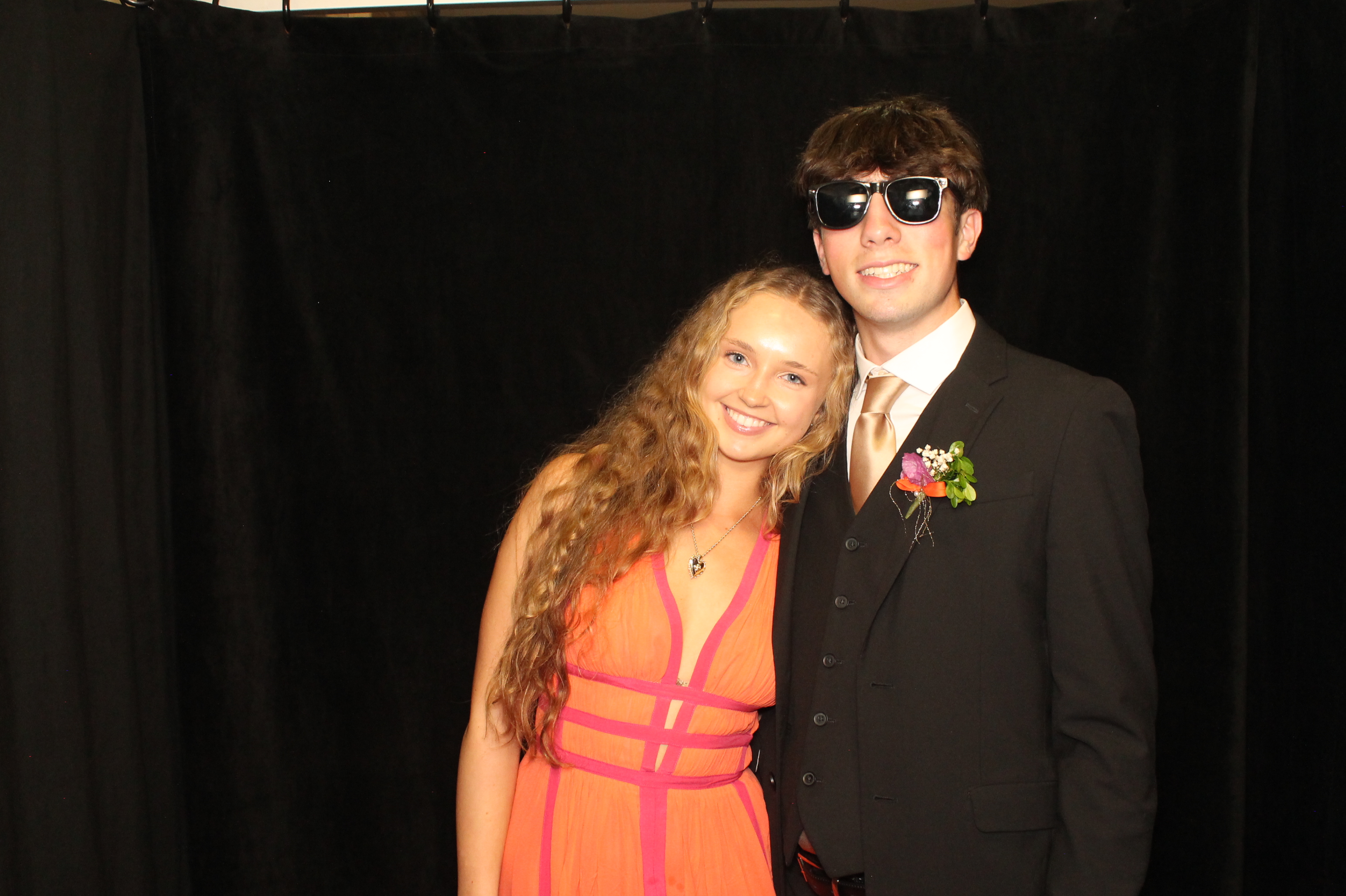 LHS Prom | View more photos from the event at gallery.photoboothcincy.com/u/PhotoBoothCincy/LHS-Prom-0