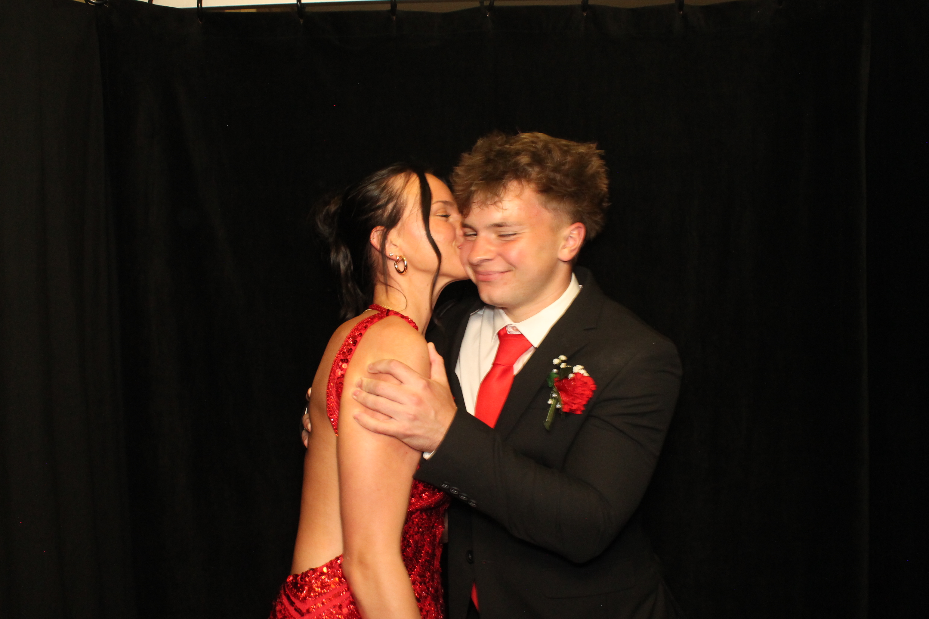 LHS Prom | View more photos from the event at gallery.photoboothcincy.com/u/PhotoBoothCincy/LHS-Prom-0