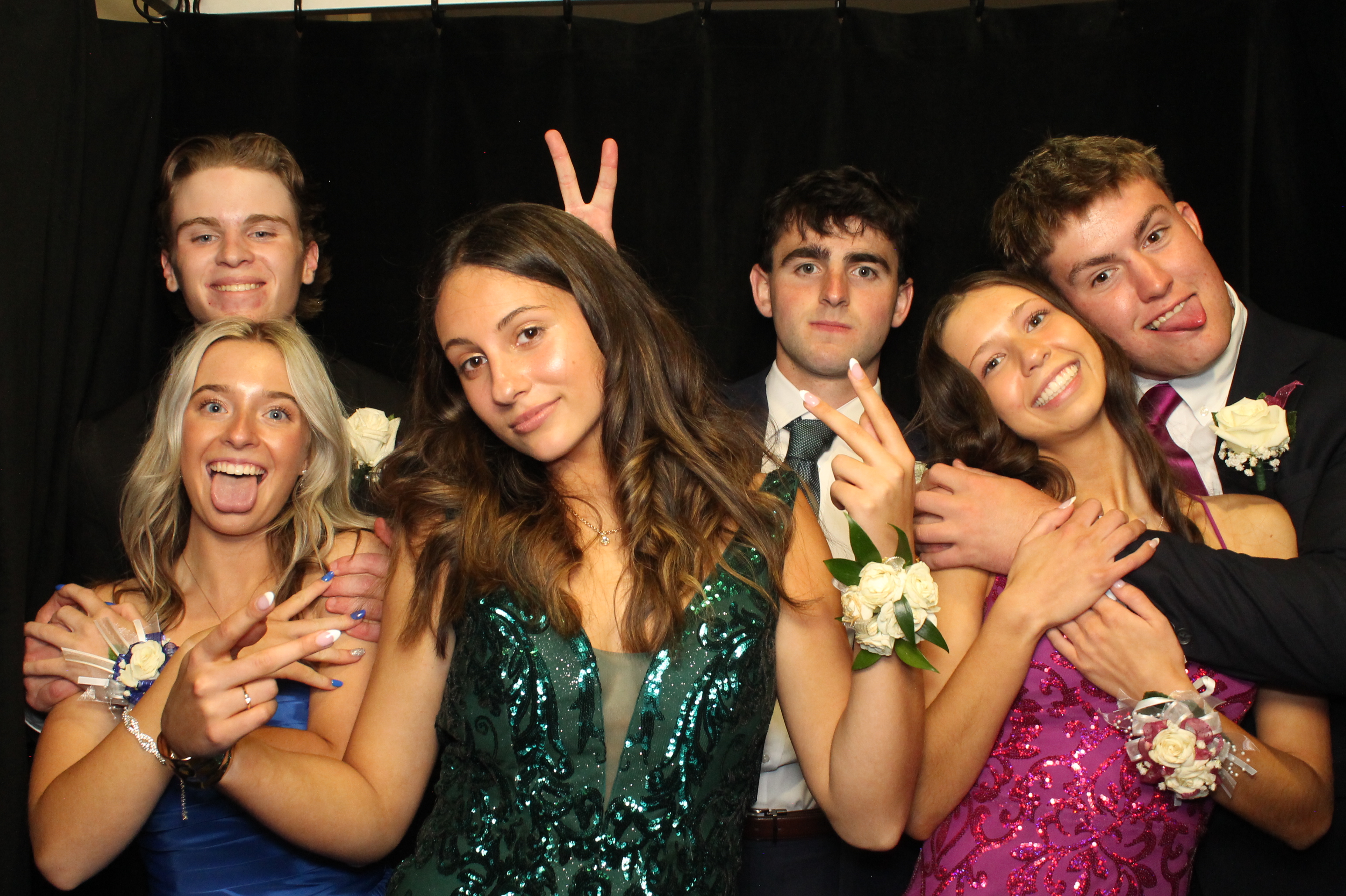 LHS Prom | View more photos from the event at gallery.photoboothcincy.com/u/PhotoBoothCincy/LHS-Prom-0