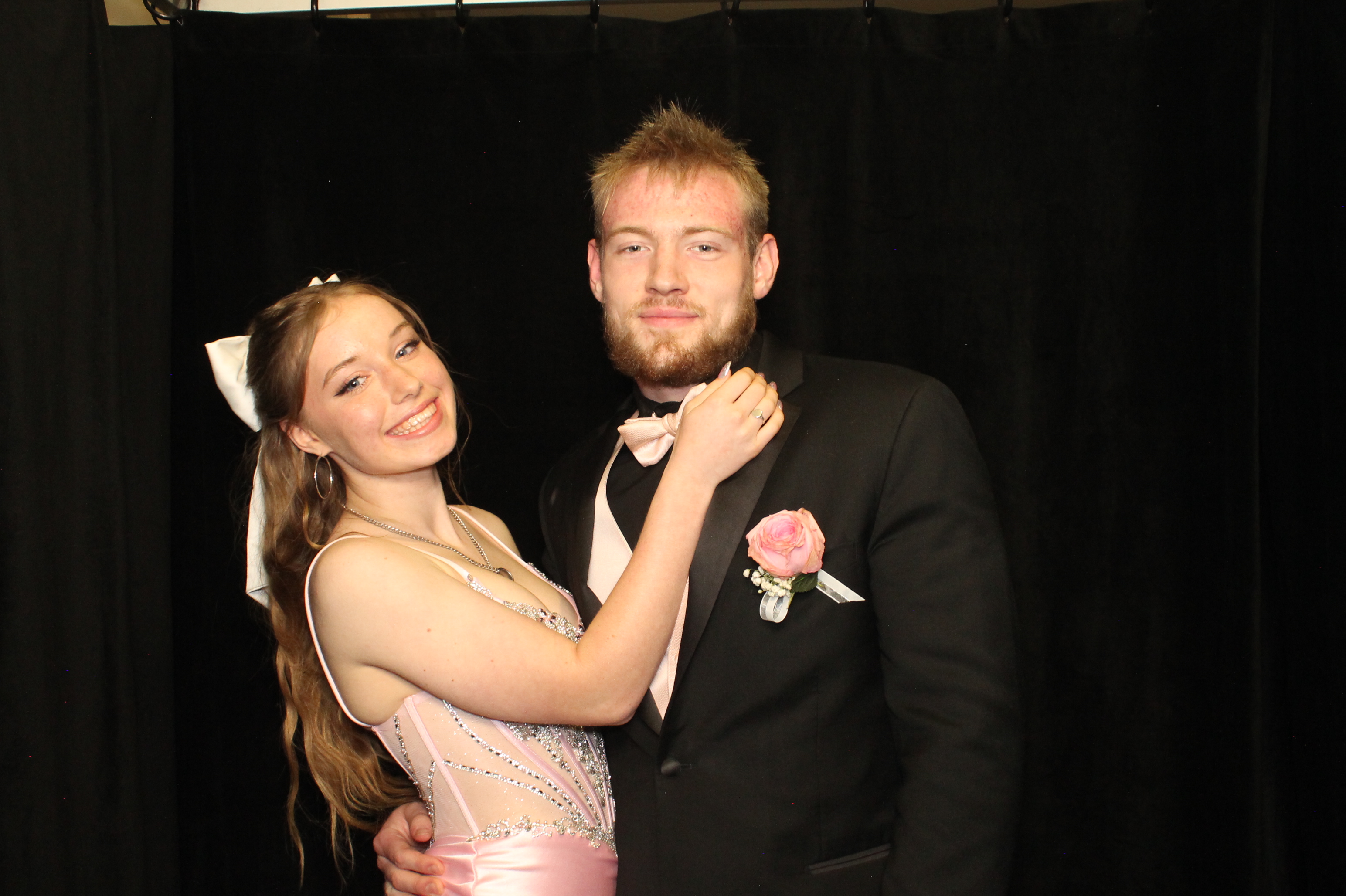 LHS Prom | View more photos from the event at gallery.photoboothcincy.com/u/PhotoBoothCincy/LHS-Prom-0
