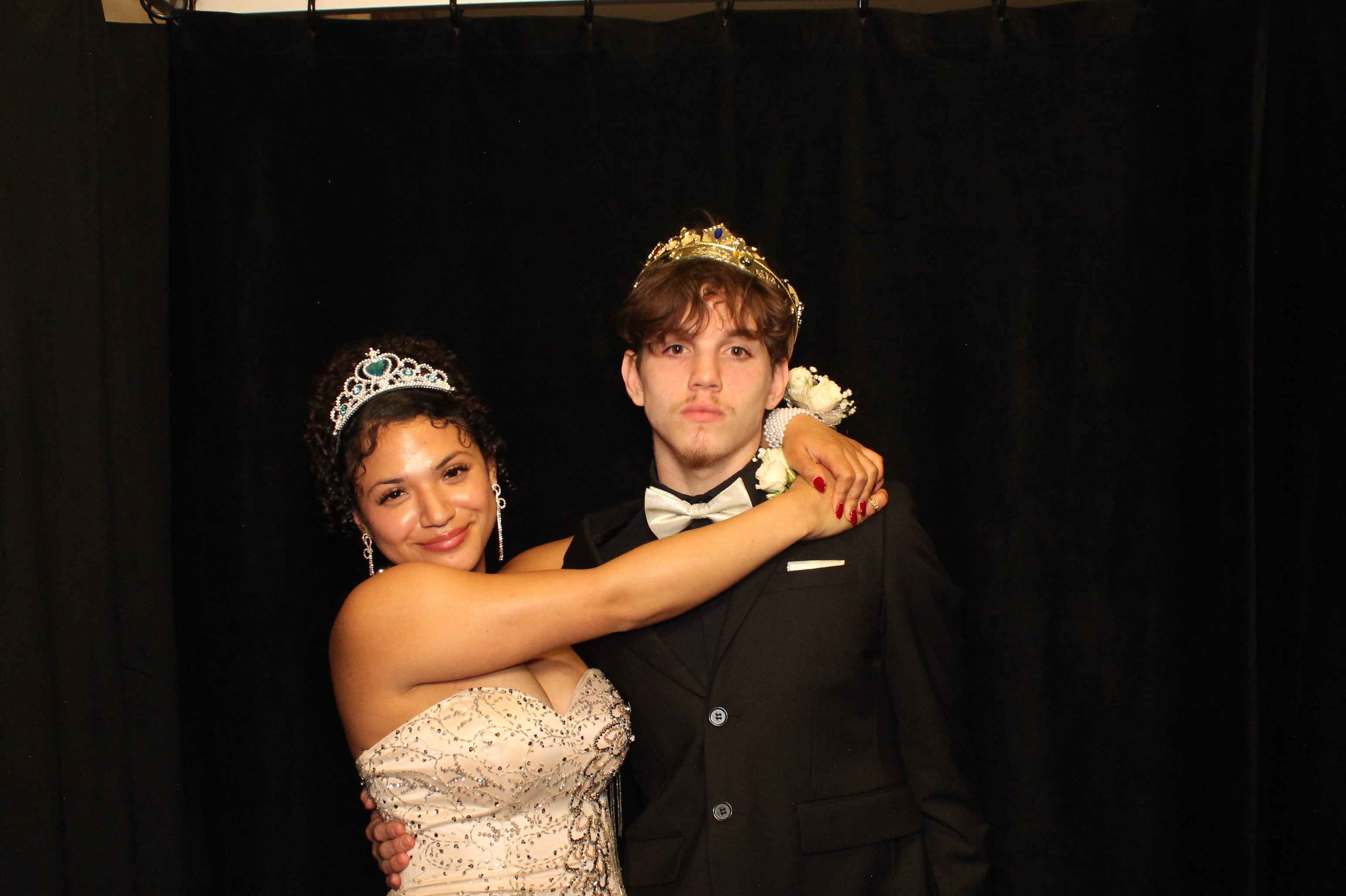 LHS Prom | View more photos from the event at gallery.photoboothcincy.com/u/PhotoBoothCincy/LHS-Prom-0
