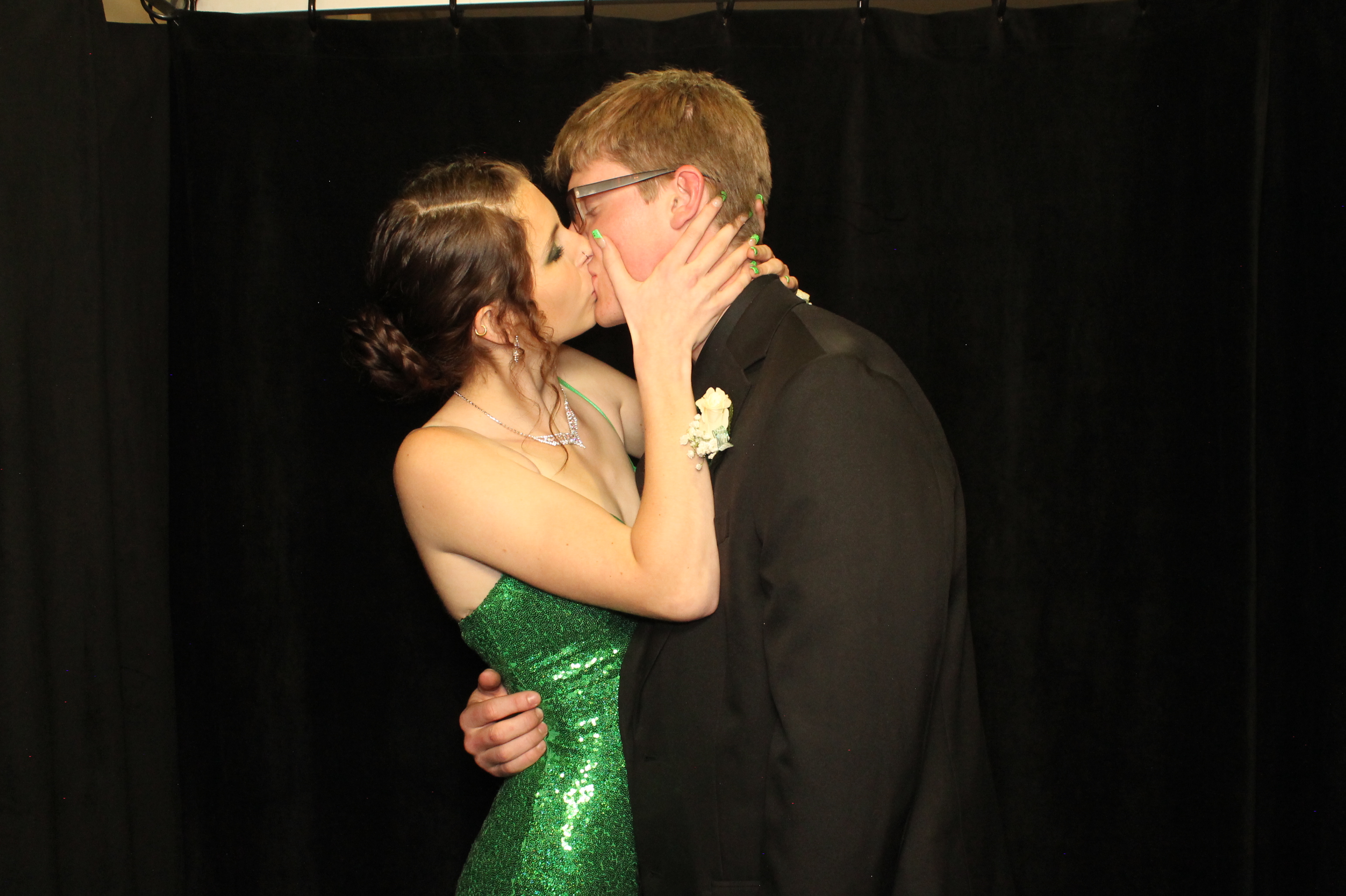LHS Prom | View more photos from the event at gallery.photoboothcincy.com/u/PhotoBoothCincy/LHS-Prom-0