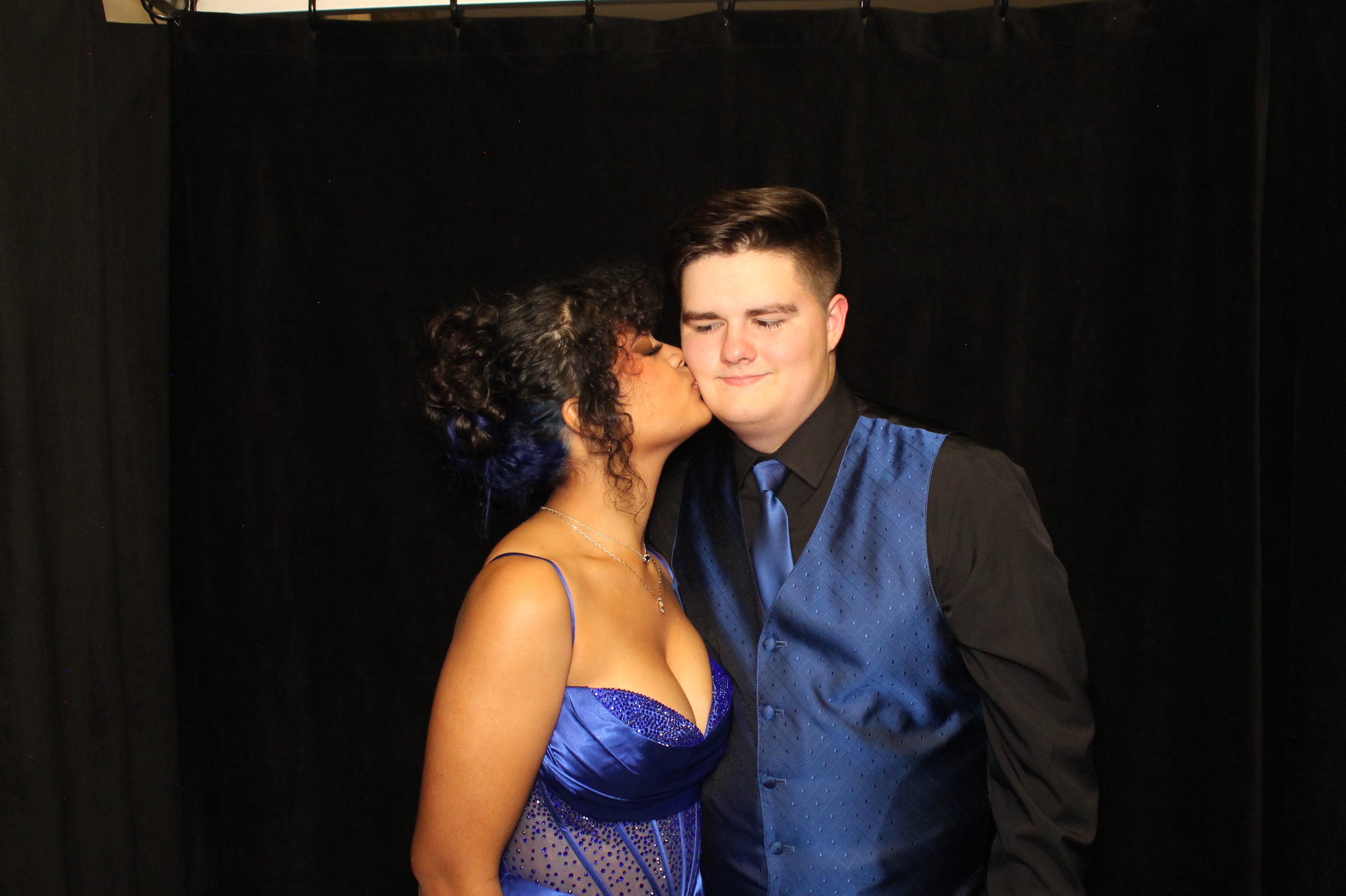 LHS Prom | View more photos from the event at gallery.photoboothcincy.com/u/PhotoBoothCincy/LHS-Prom-0