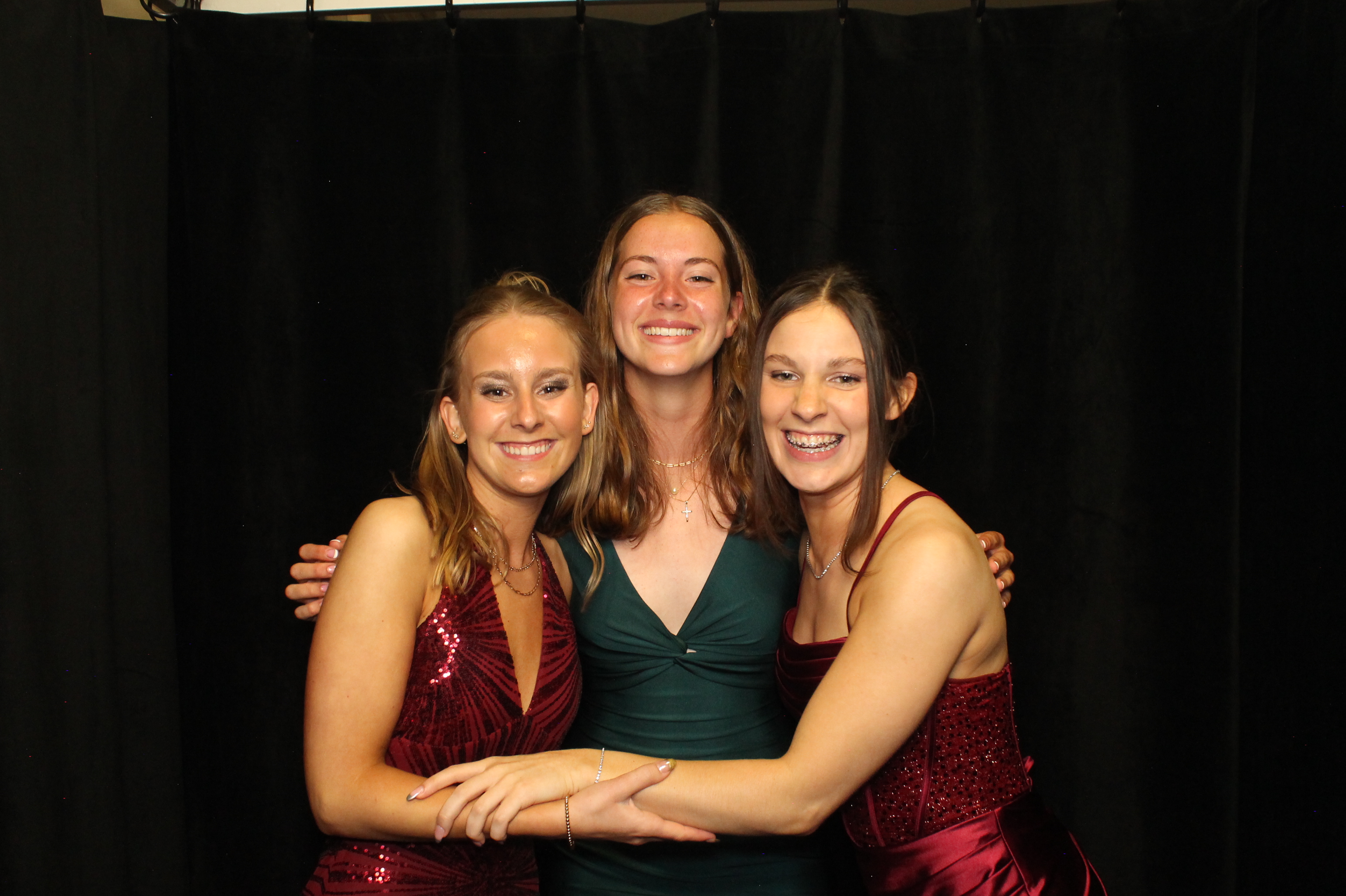LHS Prom | View more photos from the event at gallery.photoboothcincy.com/u/PhotoBoothCincy/LHS-Prom-0