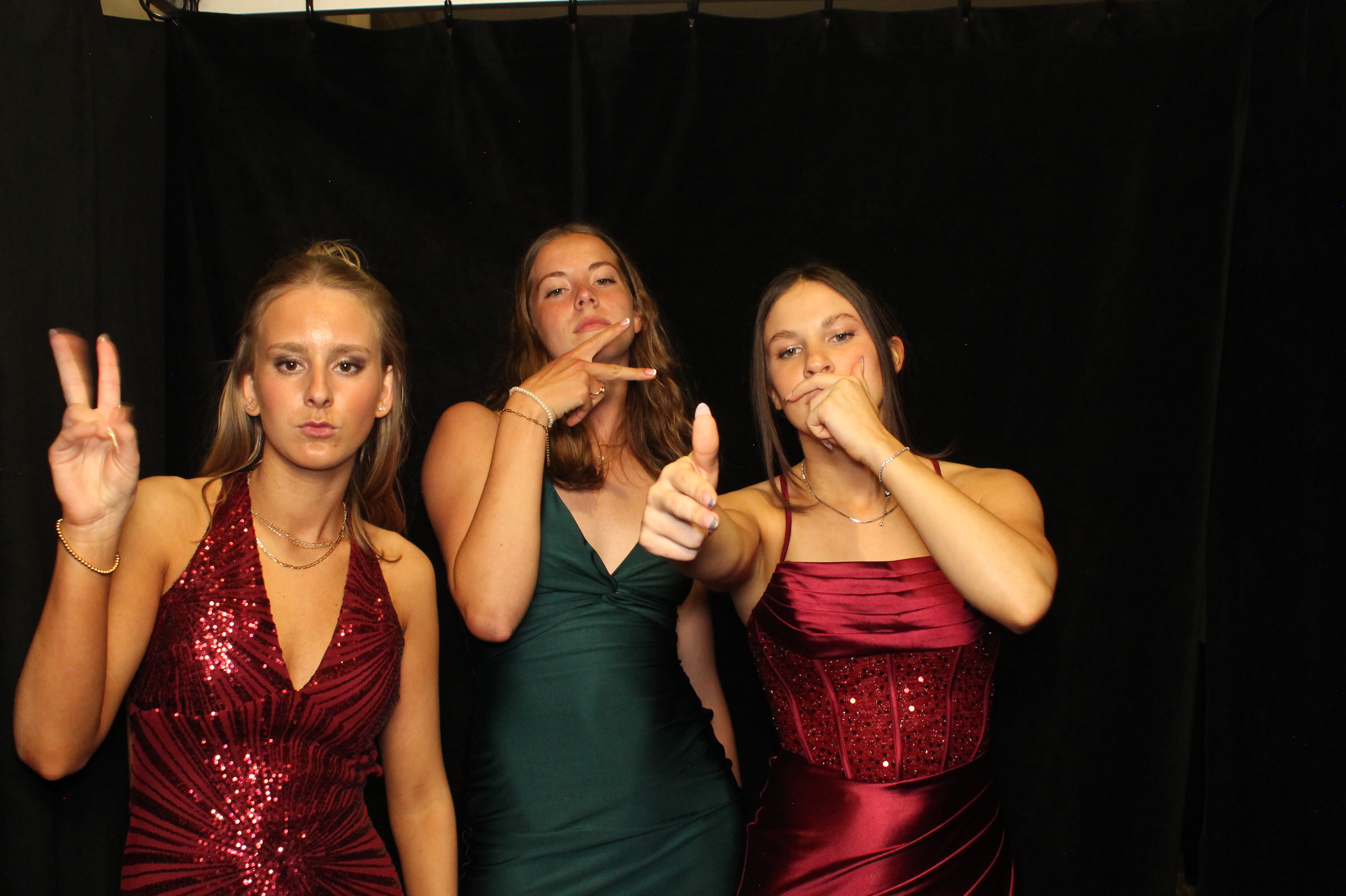 LHS Prom | View more photos from the event at gallery.photoboothcincy.com/u/PhotoBoothCincy/LHS-Prom-0