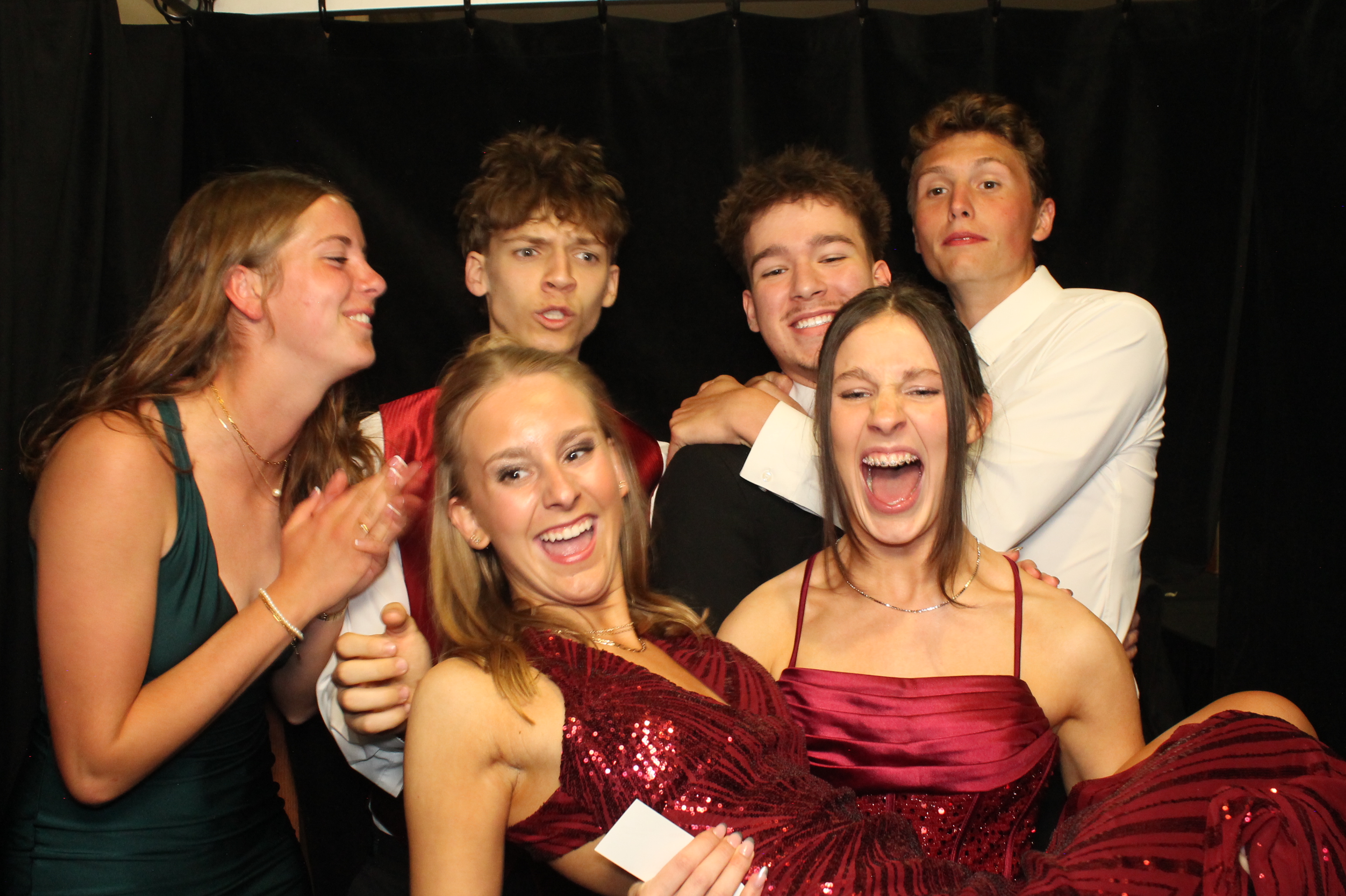 LHS Prom | View more photos from the event at gallery.photoboothcincy.com/u/PhotoBoothCincy/LHS-Prom-0