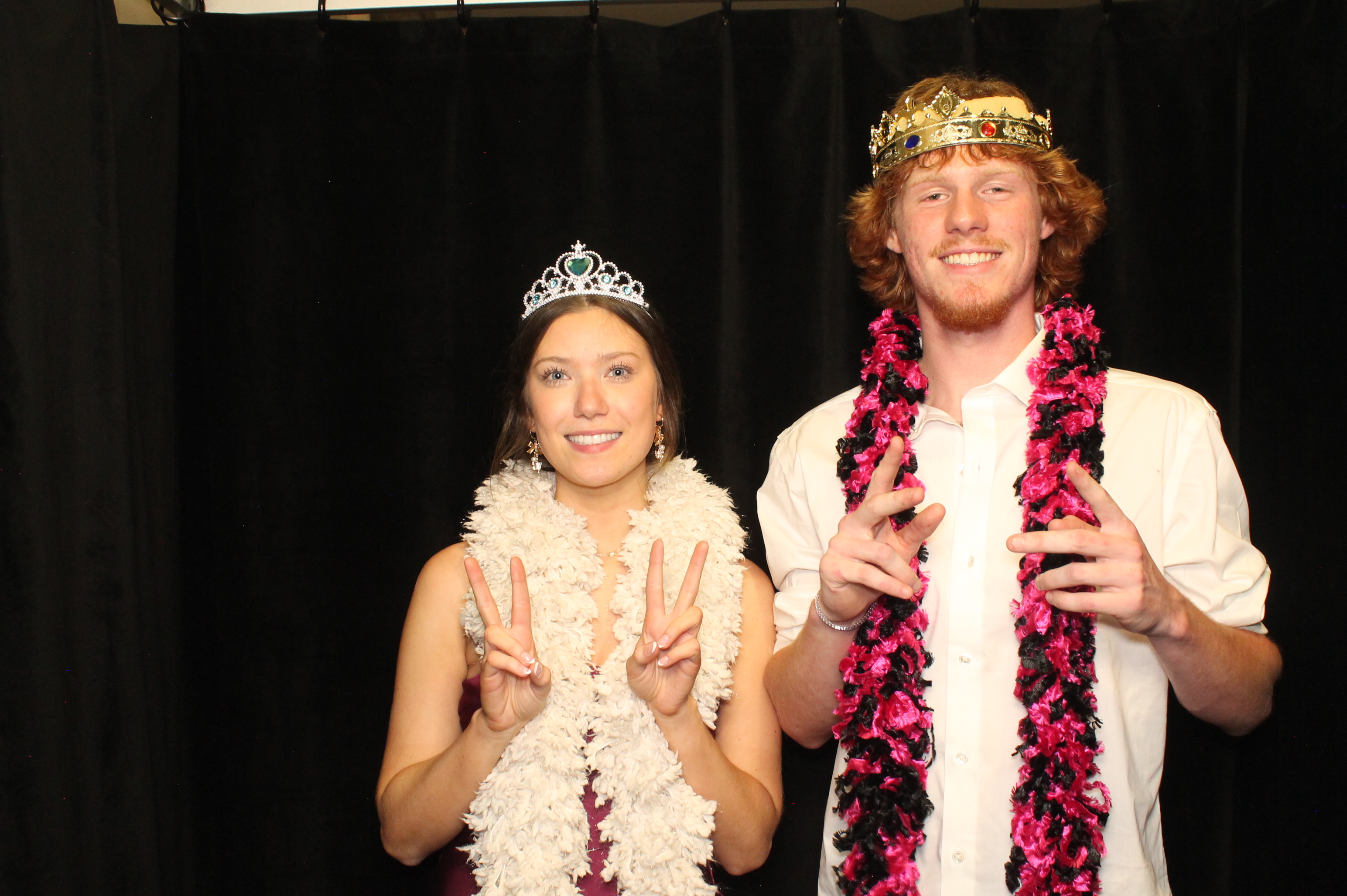 LHS Prom | View more photos from the event at gallery.photoboothcincy.com/u/PhotoBoothCincy/LHS-Prom-0
