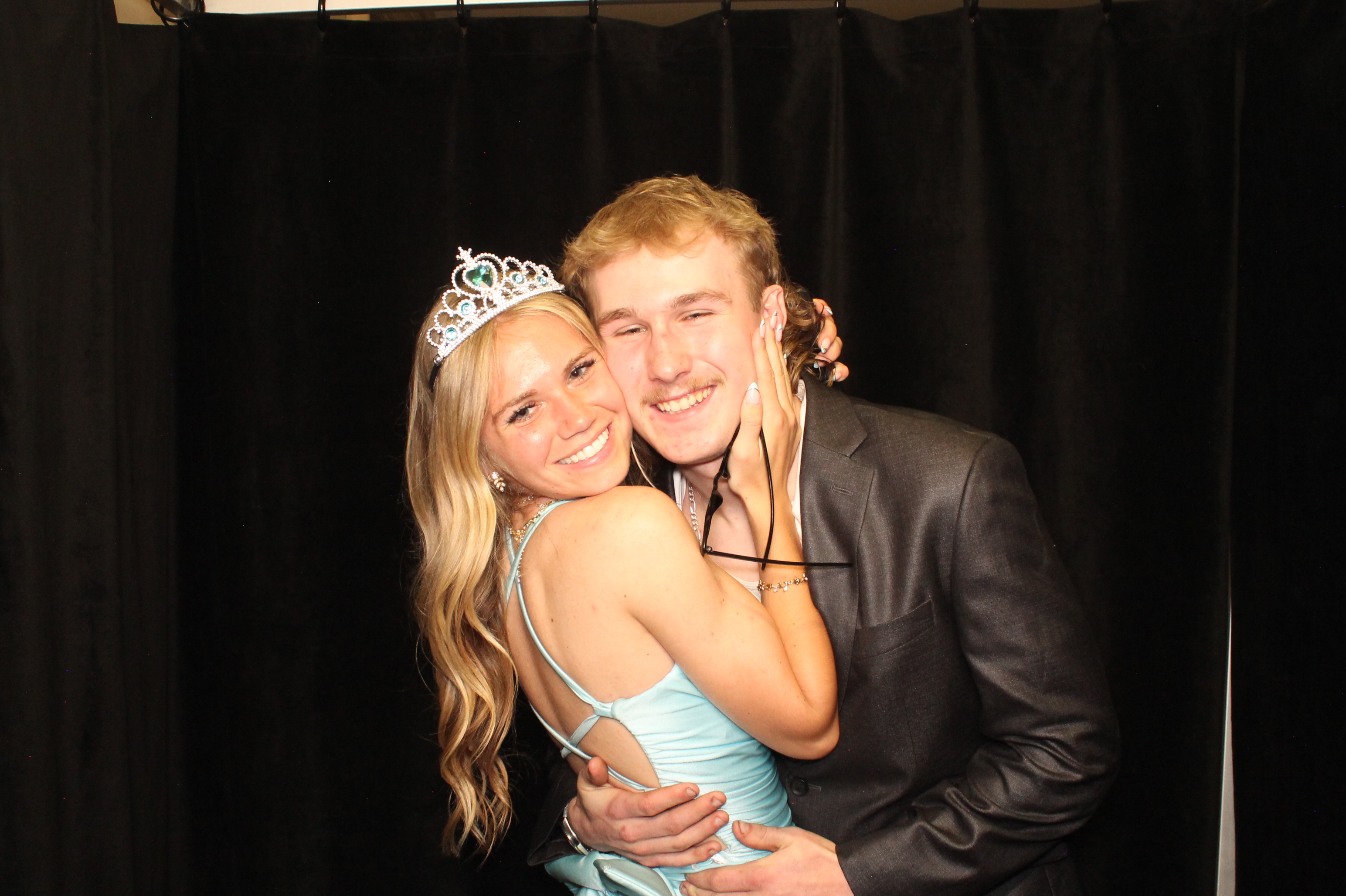 LHS Prom | View more photos from the event at gallery.photoboothcincy.com/u/PhotoBoothCincy/LHS-Prom-0