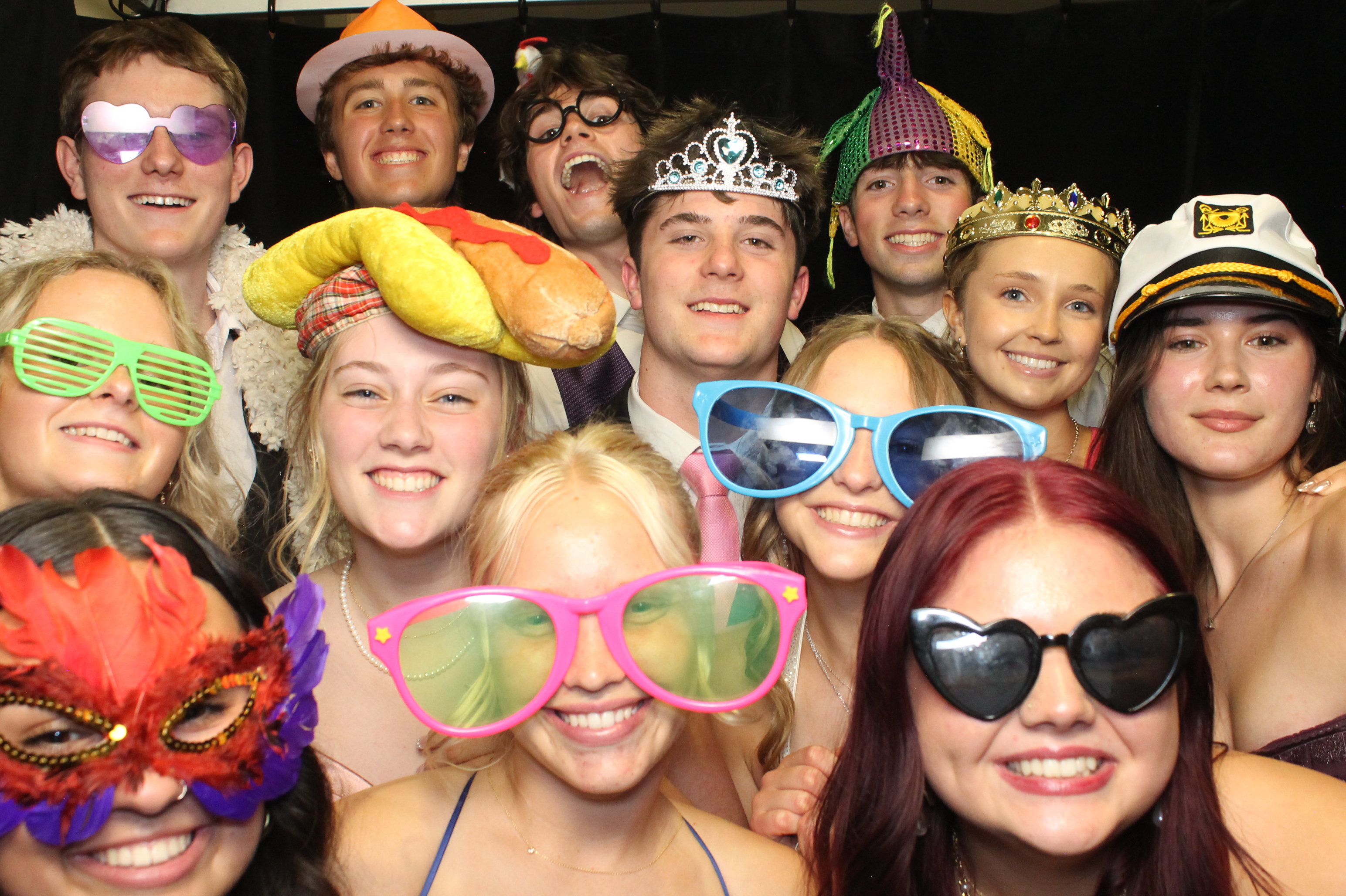 LHS Prom | View more photos from the event at gallery.photoboothcincy.com/u/PhotoBoothCincy/LHS-Prom-0