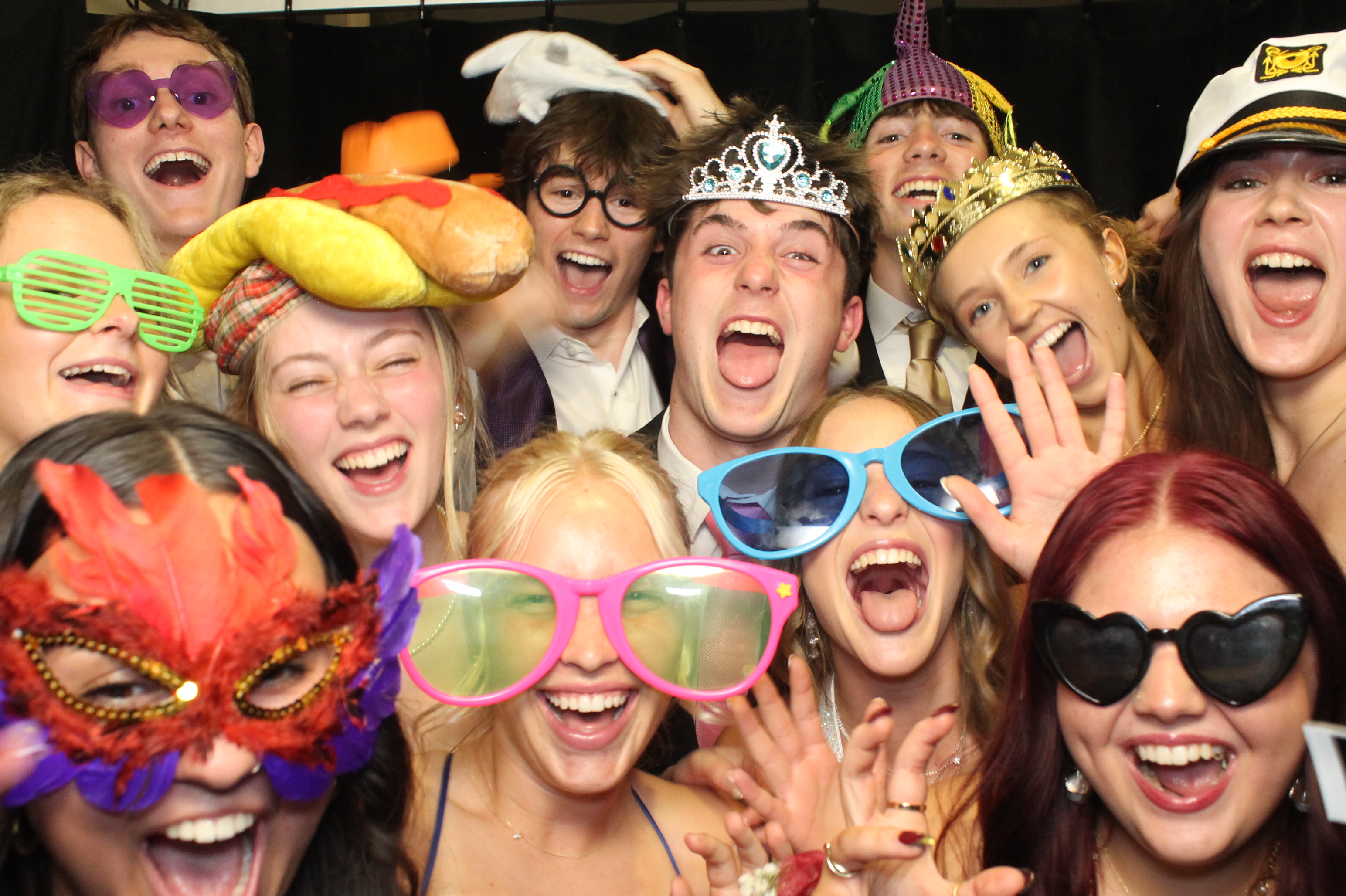 LHS Prom | View more photos from the event at gallery.photoboothcincy.com/u/PhotoBoothCincy/LHS-Prom-0