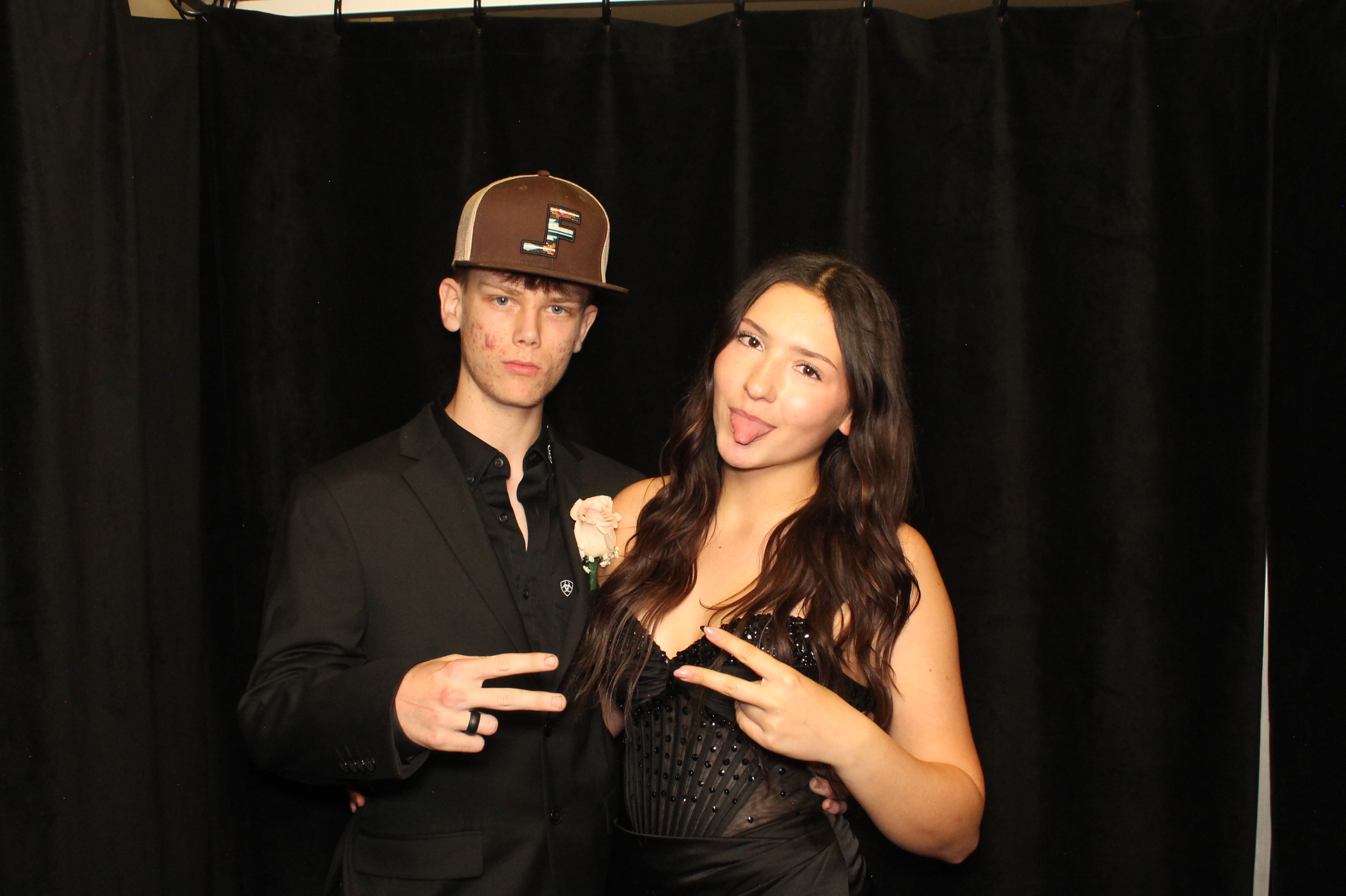 LHS Prom | View more photos from the event at gallery.photoboothcincy.com/u/PhotoBoothCincy/LHS-Prom-0