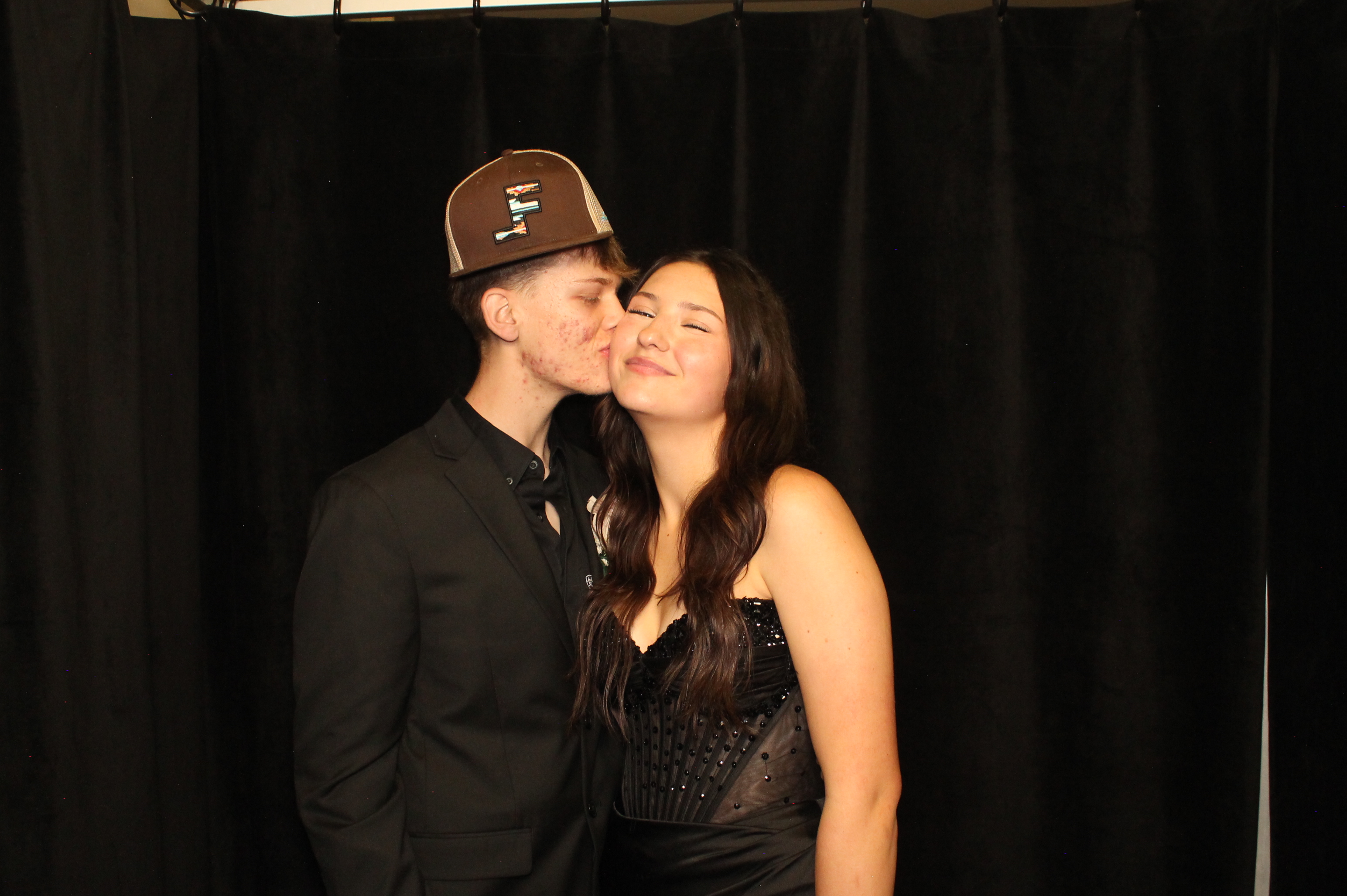 LHS Prom | View more photos from the event at gallery.photoboothcincy.com/u/PhotoBoothCincy/LHS-Prom-0