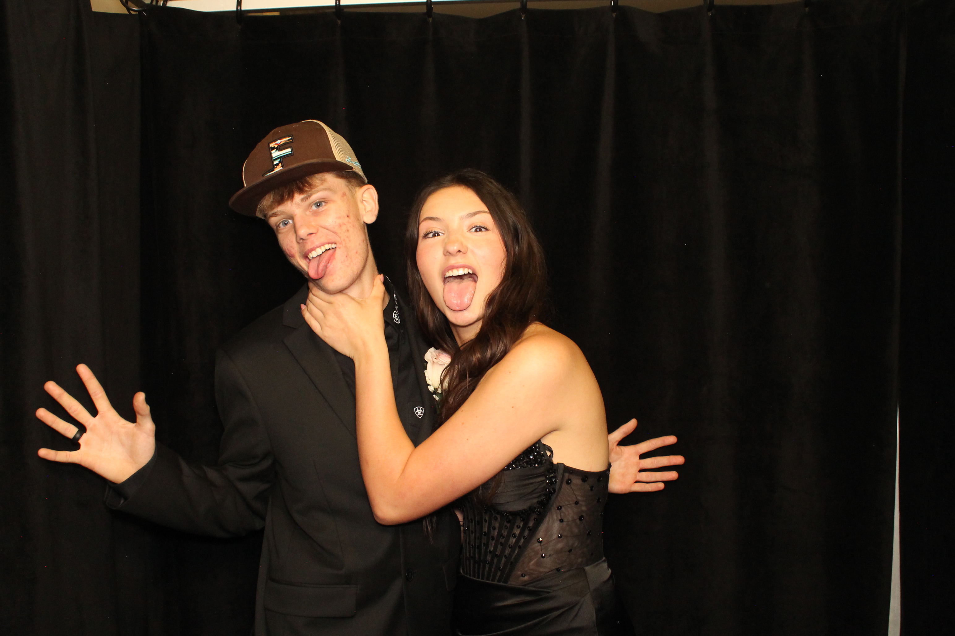 LHS Prom | View more photos from the event at gallery.photoboothcincy.com/u/PhotoBoothCincy/LHS-Prom-0