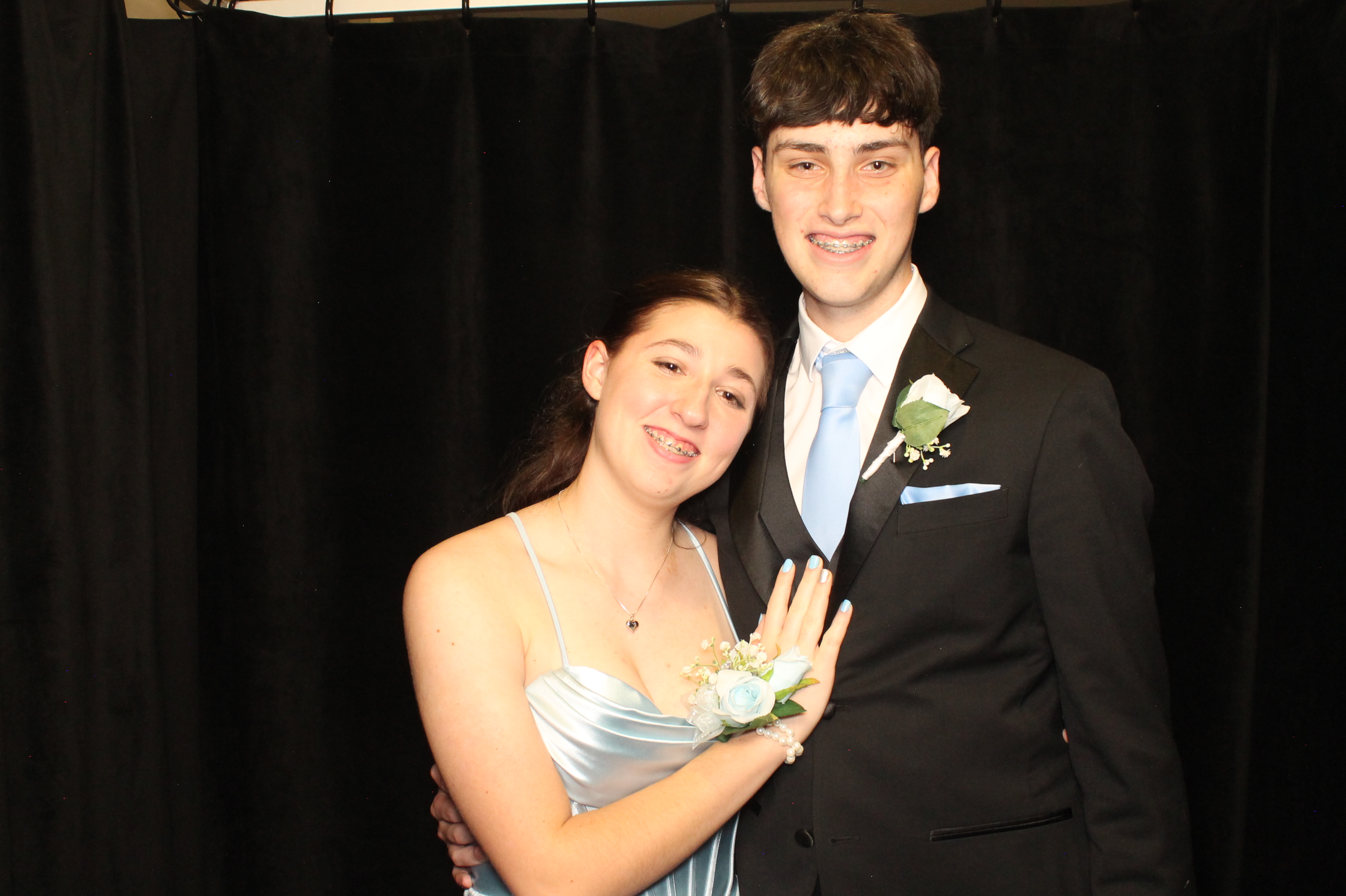 LHS Prom | View more photos from the event at gallery.photoboothcincy.com/u/PhotoBoothCincy/LHS-Prom-0