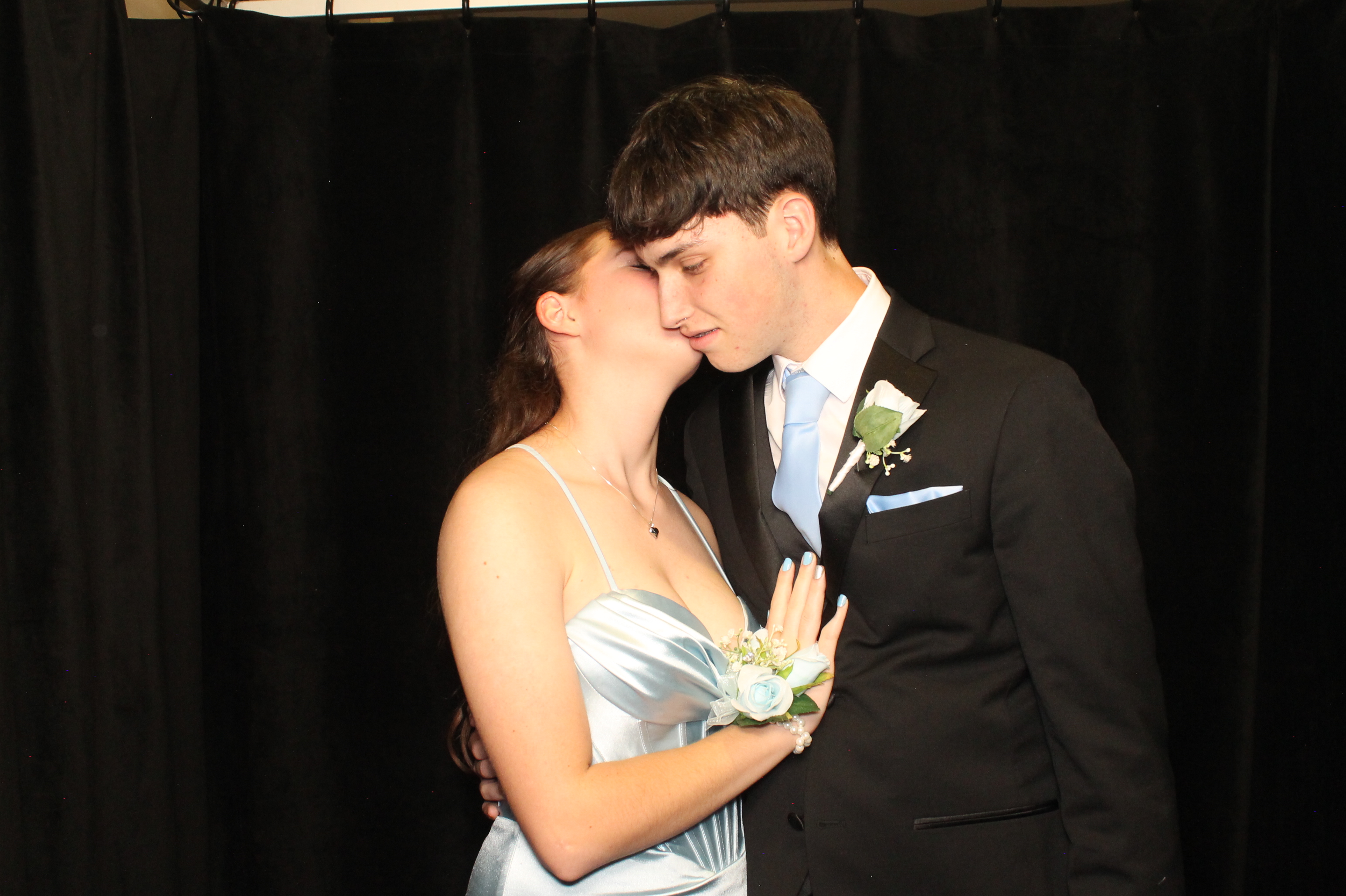 LHS Prom | View more photos from the event at gallery.photoboothcincy.com/u/PhotoBoothCincy/LHS-Prom-0