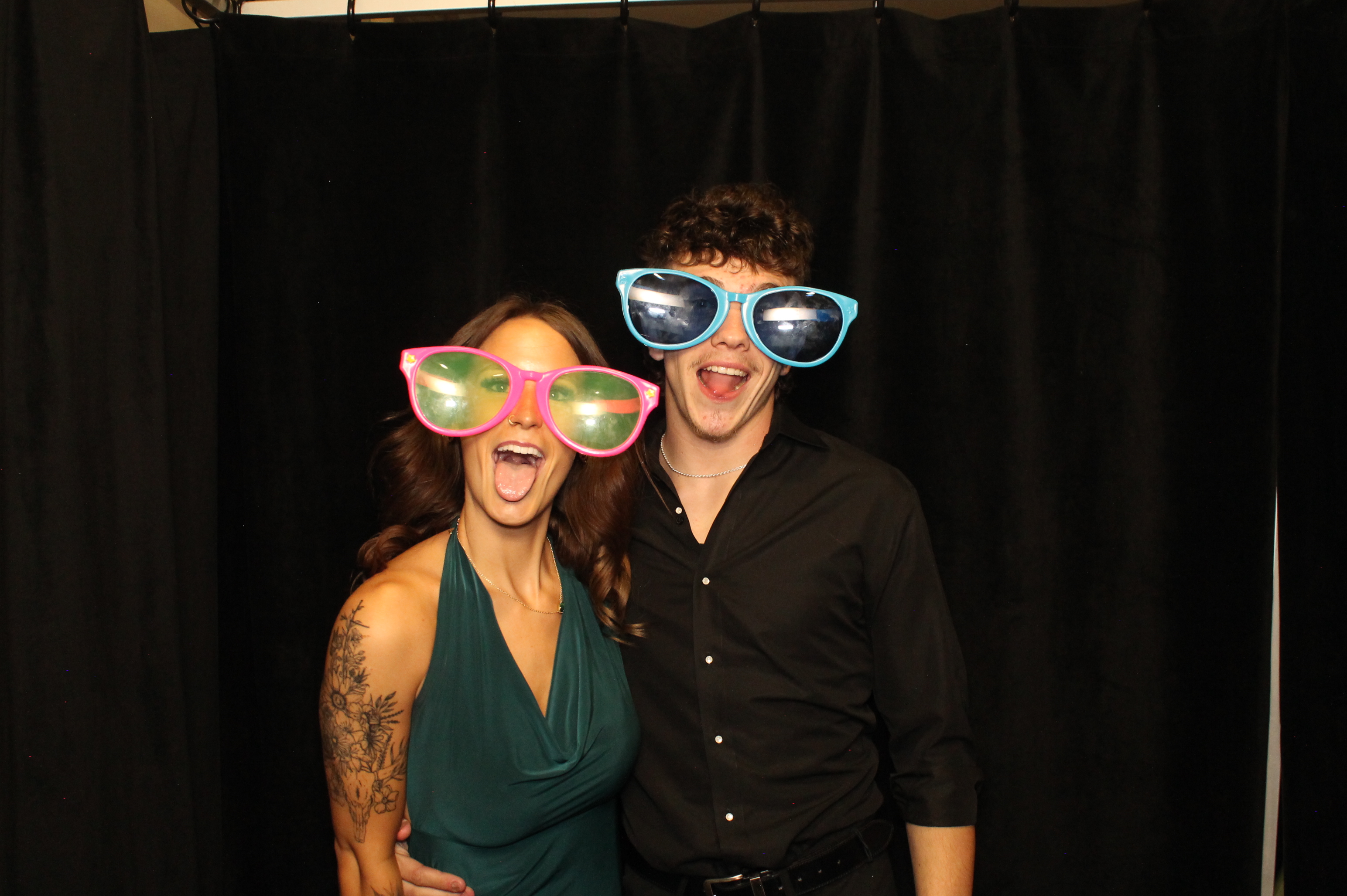 LHS Prom | View more photos from the event at gallery.photoboothcincy.com/u/PhotoBoothCincy/LHS-Prom-0
