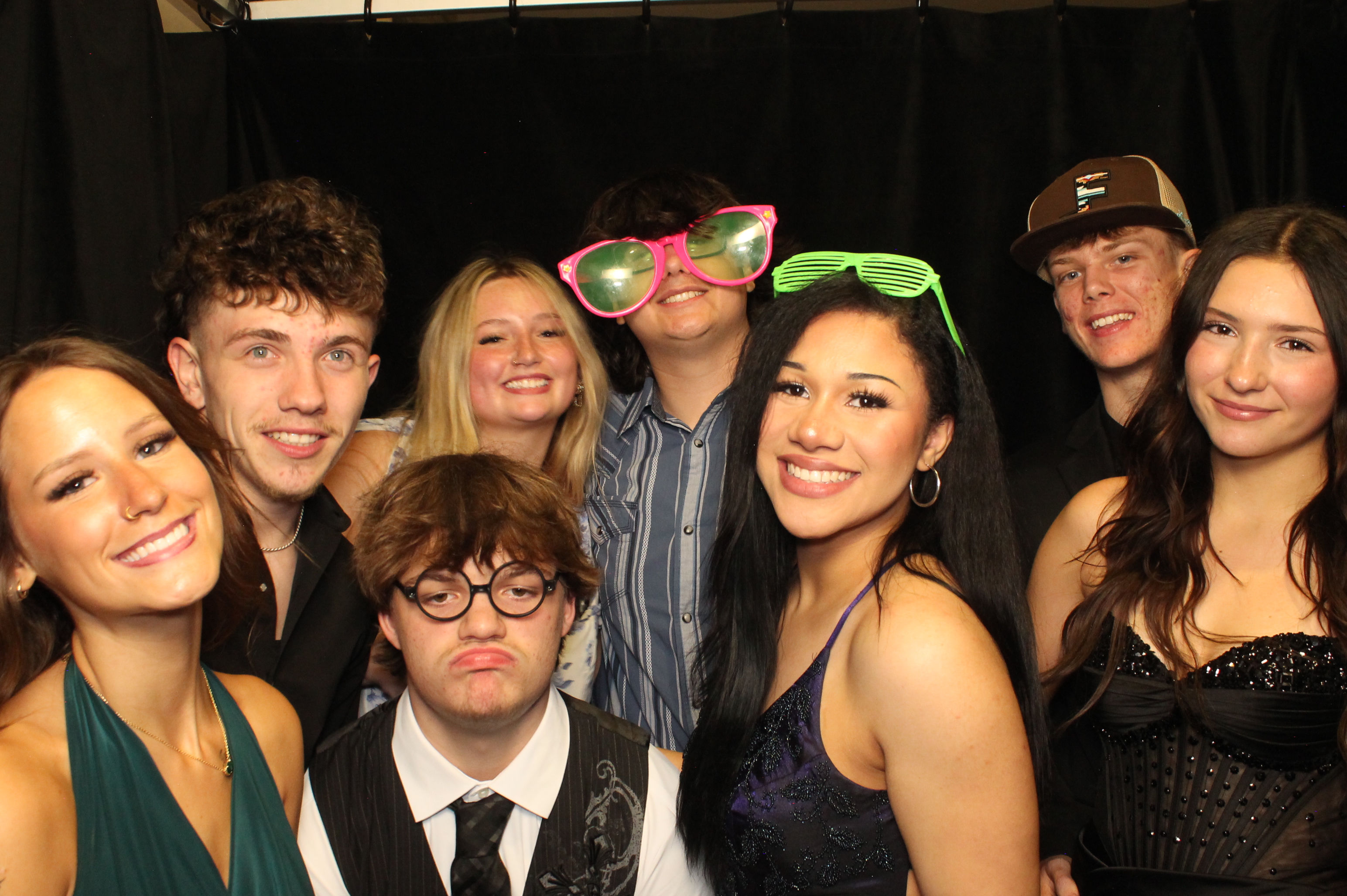 LHS Prom | View more photos from the event at gallery.photoboothcincy.com/u/PhotoBoothCincy/LHS-Prom-0