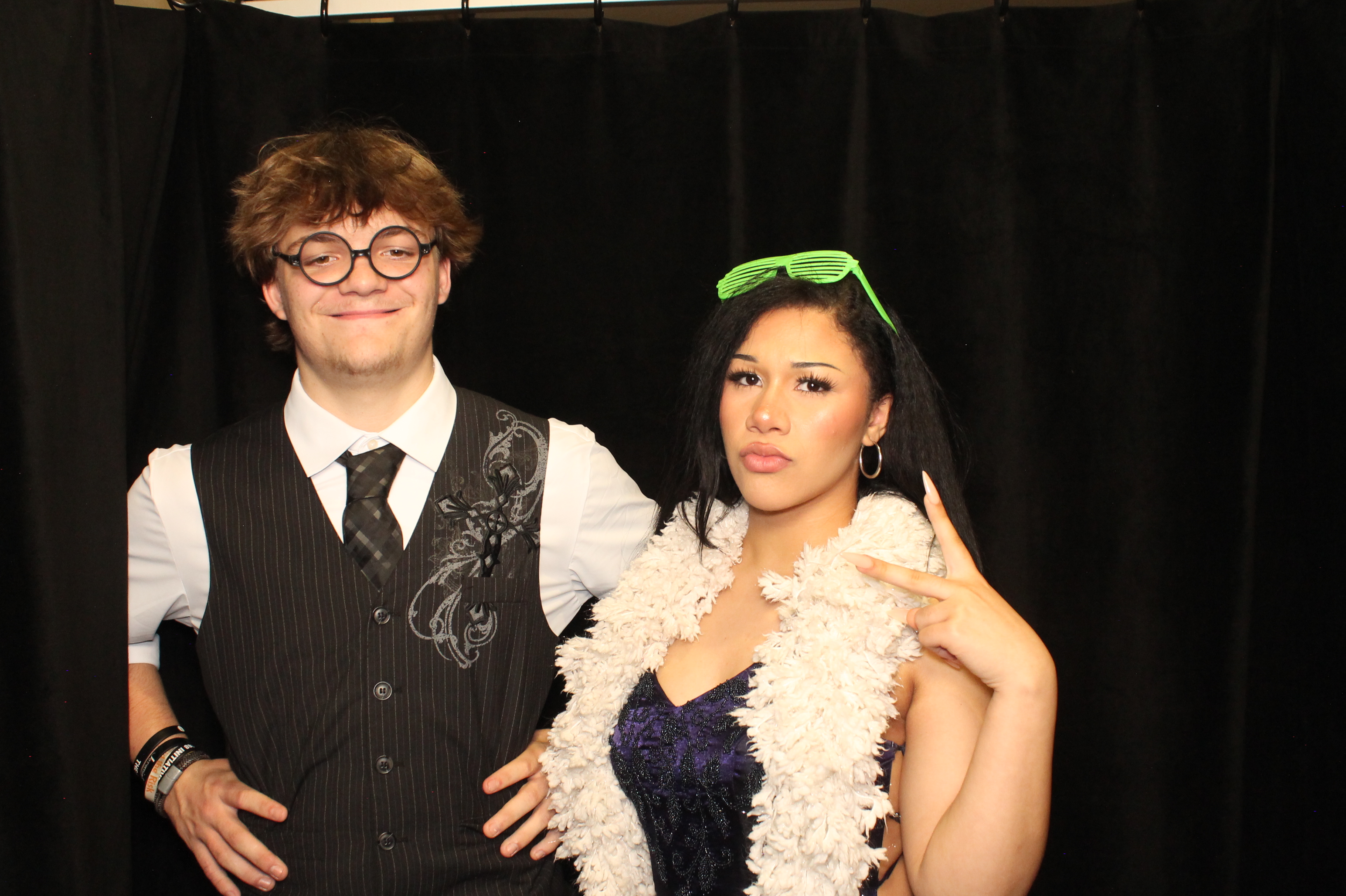 LHS Prom | View more photos from the event at gallery.photoboothcincy.com/u/PhotoBoothCincy/LHS-Prom-0