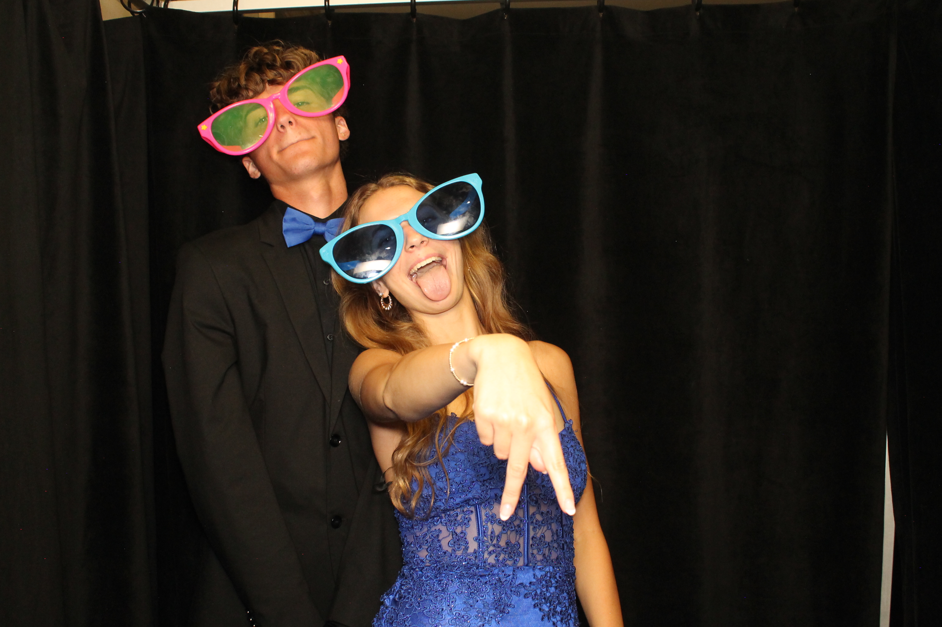LHS Prom | View more photos from the event at gallery.photoboothcincy.com/u/PhotoBoothCincy/LHS-Prom-0