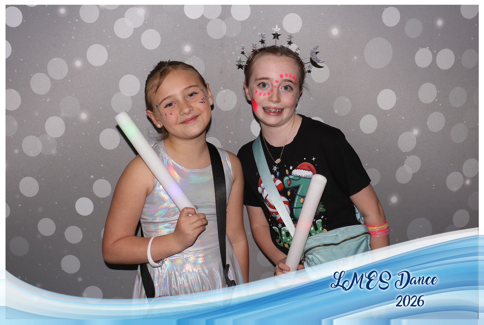 LMES Dance 2026 | View more photos from the event at gallery.photoboothcincy.com/u/PhotoBoothCincy/LMES-Dance-2026