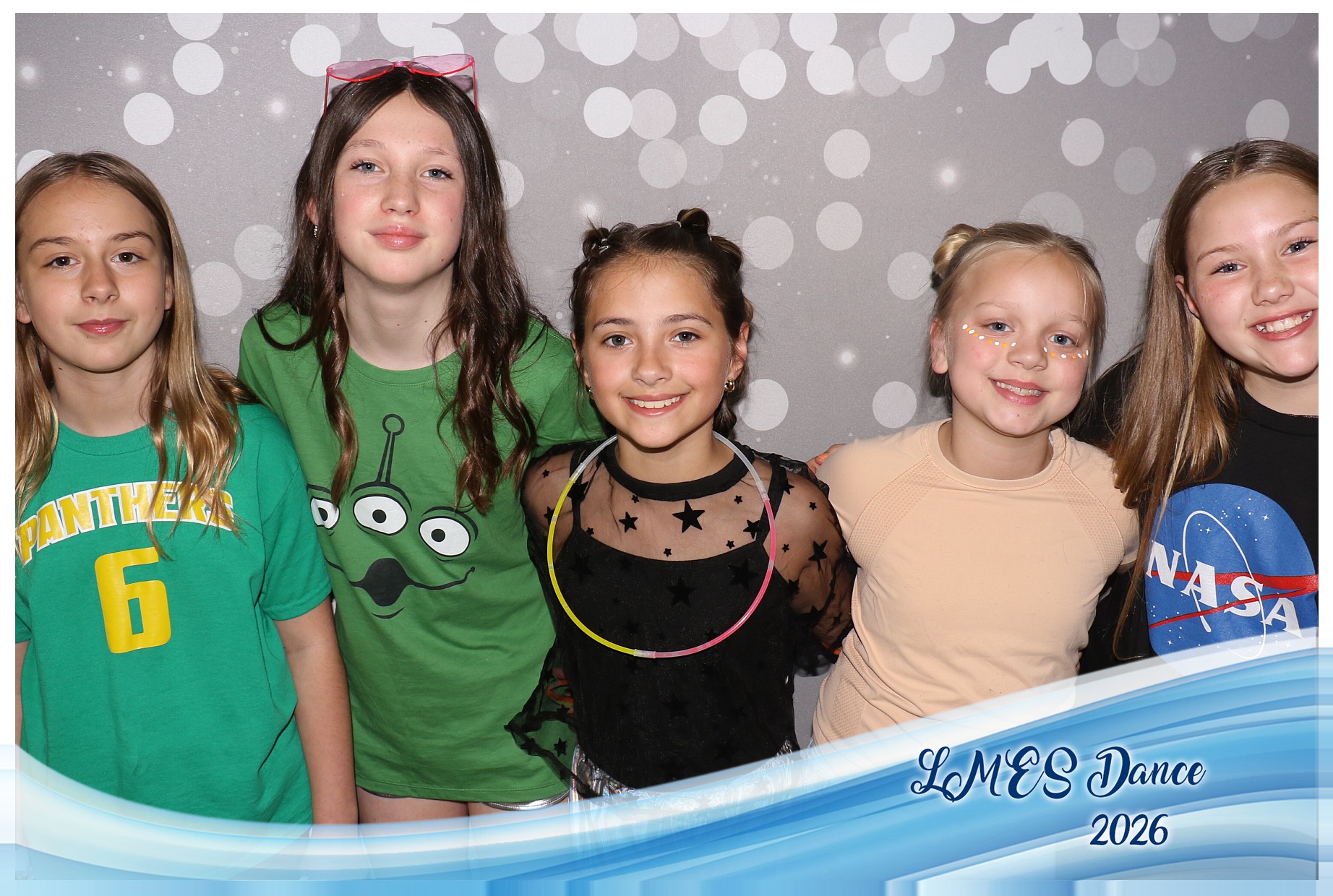 LMES Dance 2026 | View more photos from the event at gallery.photoboothcincy.com/u/PhotoBoothCincy/LMES-Dance-2026