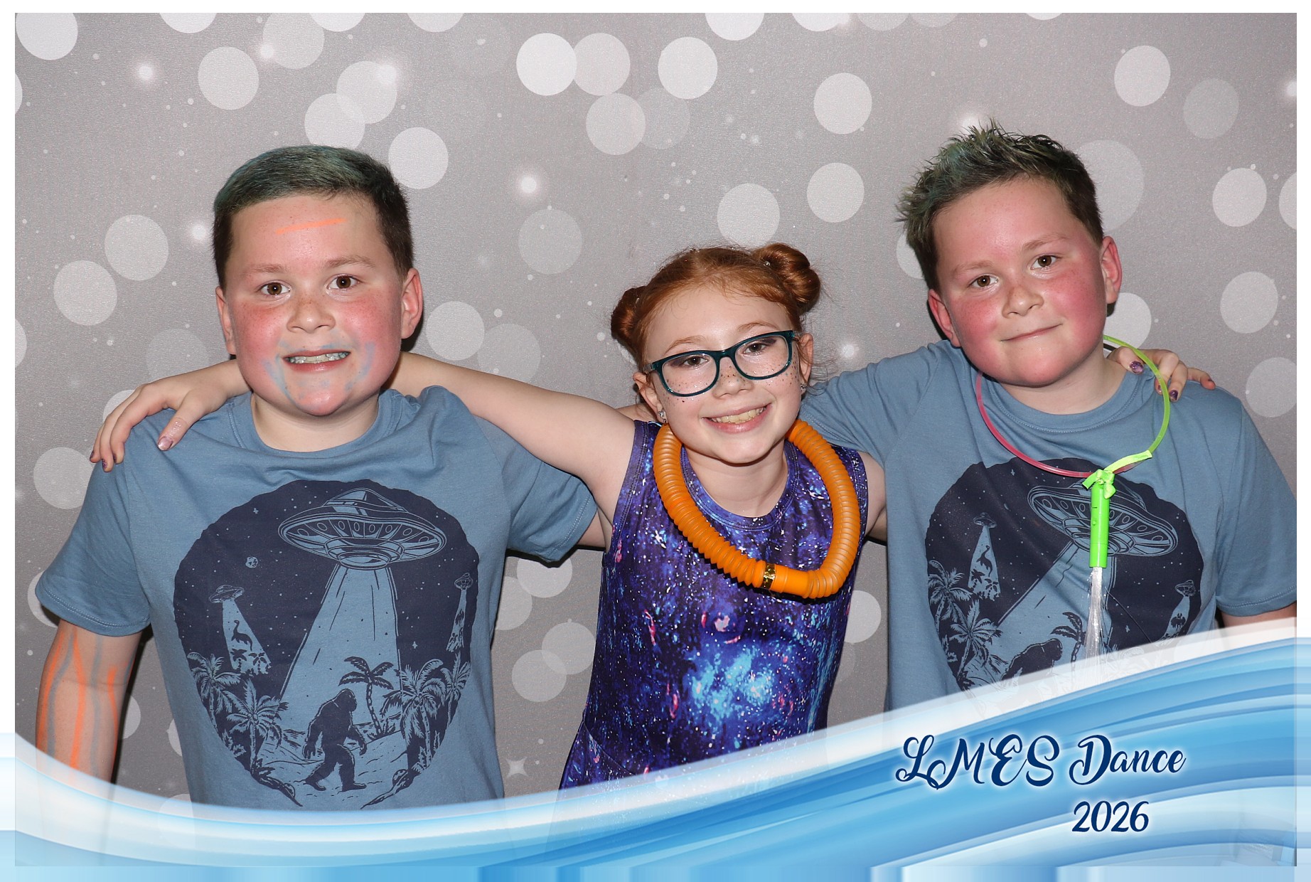 LMES Dance 2026 | View more photos from the event at gallery.photoboothcincy.com/u/PhotoBoothCincy/LMES-Dance-2026