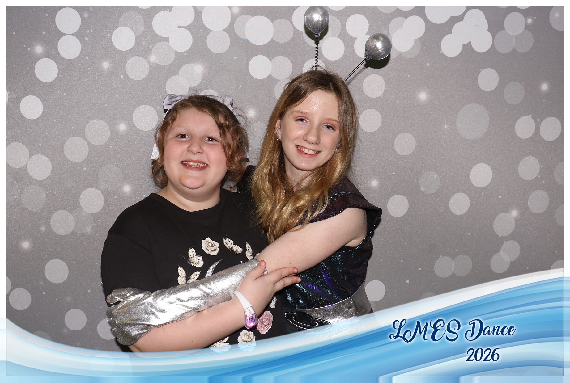 LMES Dance 2026 | View more photos from the event at gallery.photoboothcincy.com/u/PhotoBoothCincy/LMES-Dance-2026