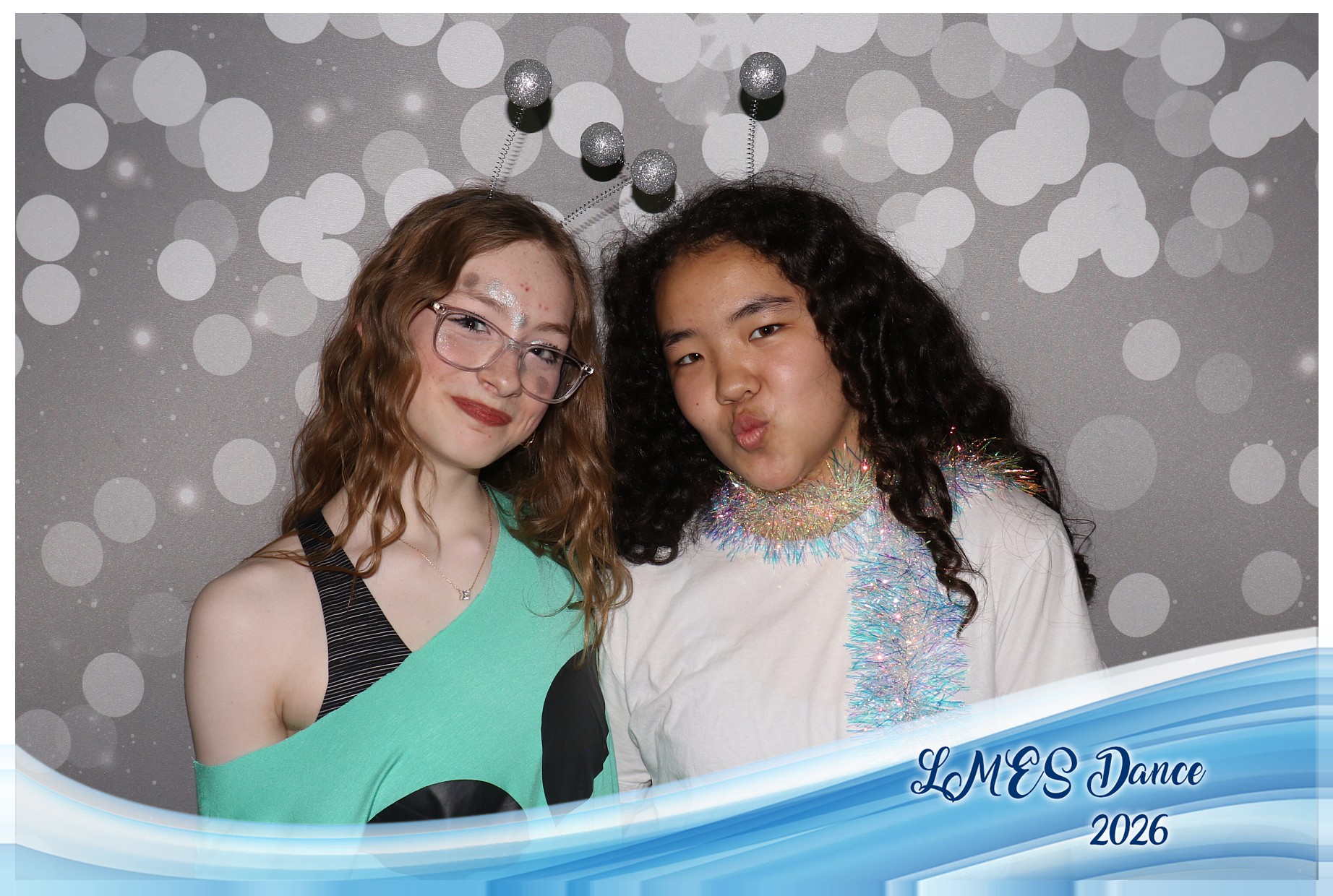 LMES Dance 2026 | View more photos from the event at gallery.photoboothcincy.com/u/PhotoBoothCincy/LMES-Dance-2026