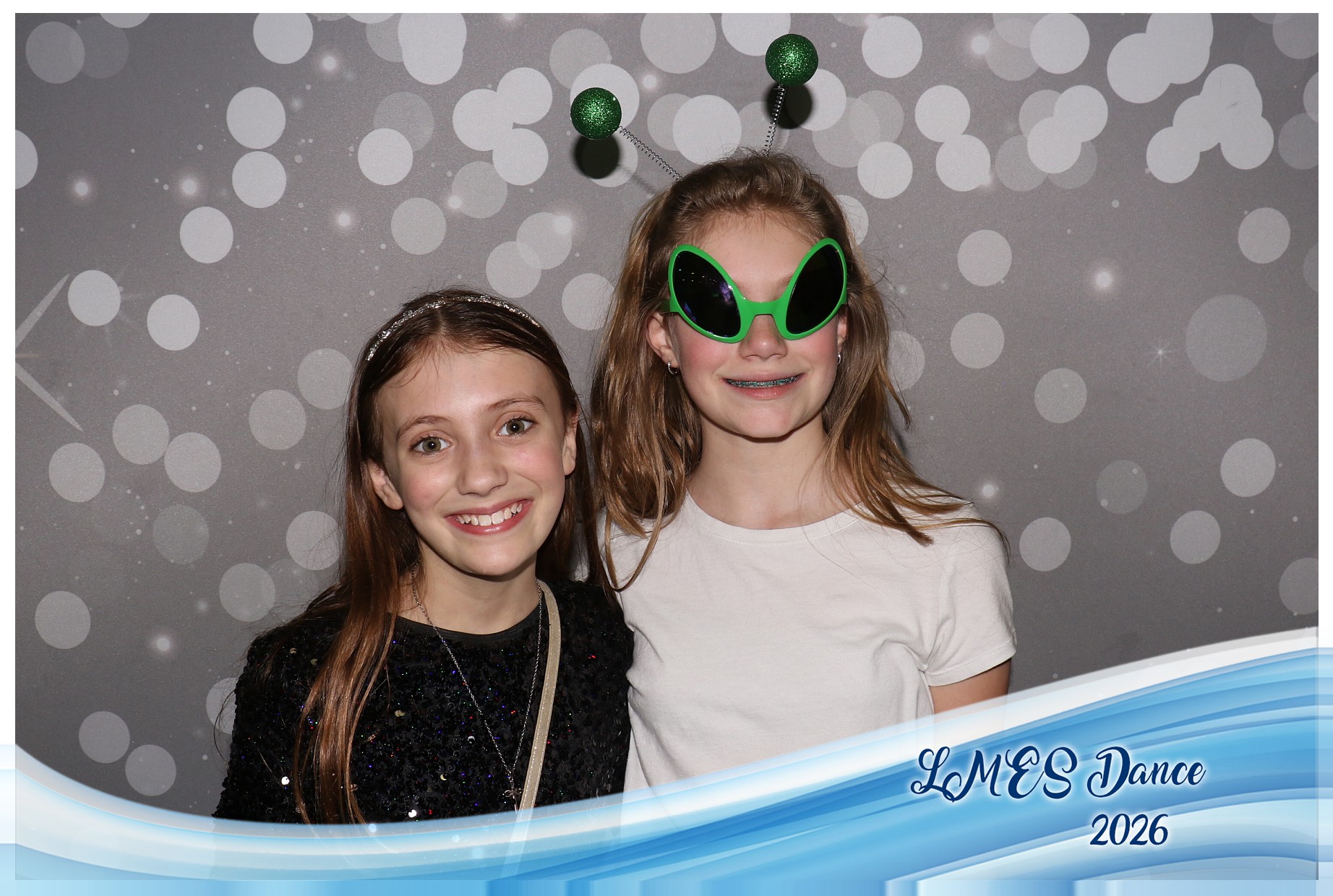 LMES Dance 2026 | View more photos from the event at gallery.photoboothcincy.com/u/PhotoBoothCincy/LMES-Dance-2026