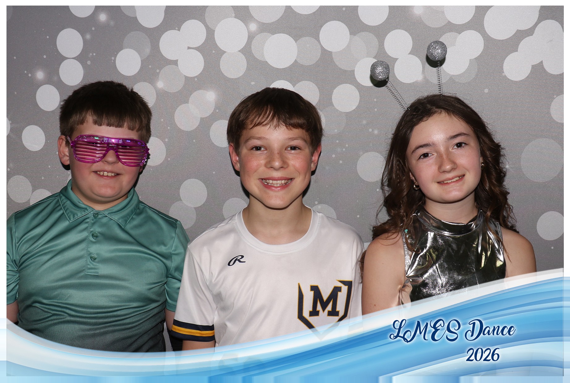 LMES Dance 2026 | View more photos from the event at gallery.photoboothcincy.com/u/PhotoBoothCincy/LMES-Dance-2026