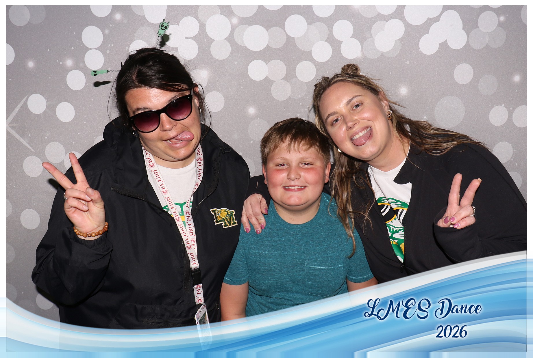 LMES Dance 2026 | View more photos from the event at gallery.photoboothcincy.com/u/PhotoBoothCincy/LMES-Dance-2026