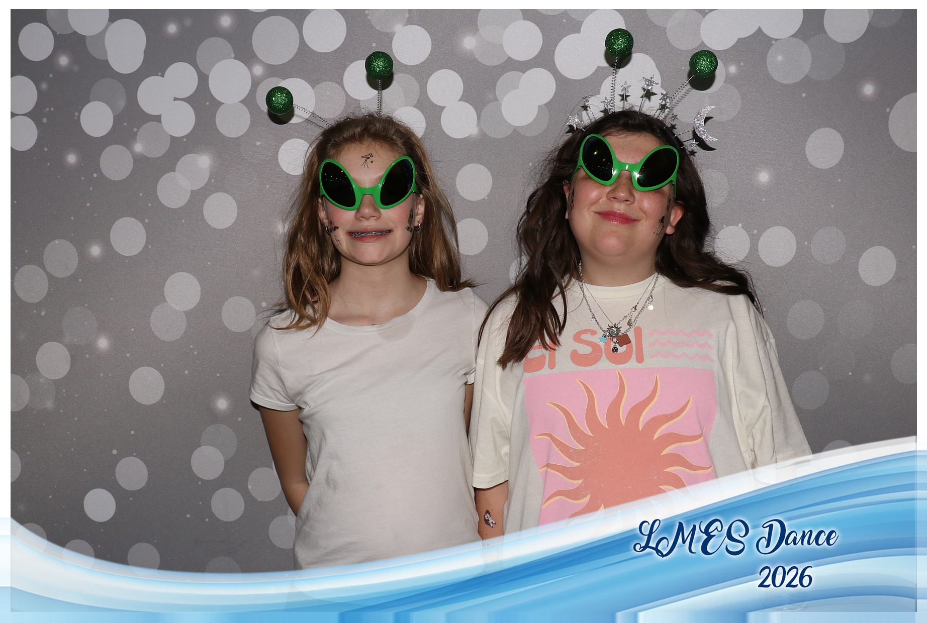 LMES Dance 2026 | View more photos from the event at gallery.photoboothcincy.com/u/PhotoBoothCincy/LMES-Dance-2026