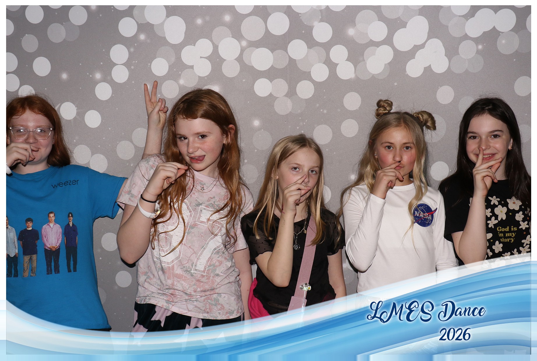 LMES Dance 2026 | View more photos from the event at gallery.photoboothcincy.com/u/PhotoBoothCincy/LMES-Dance-2026