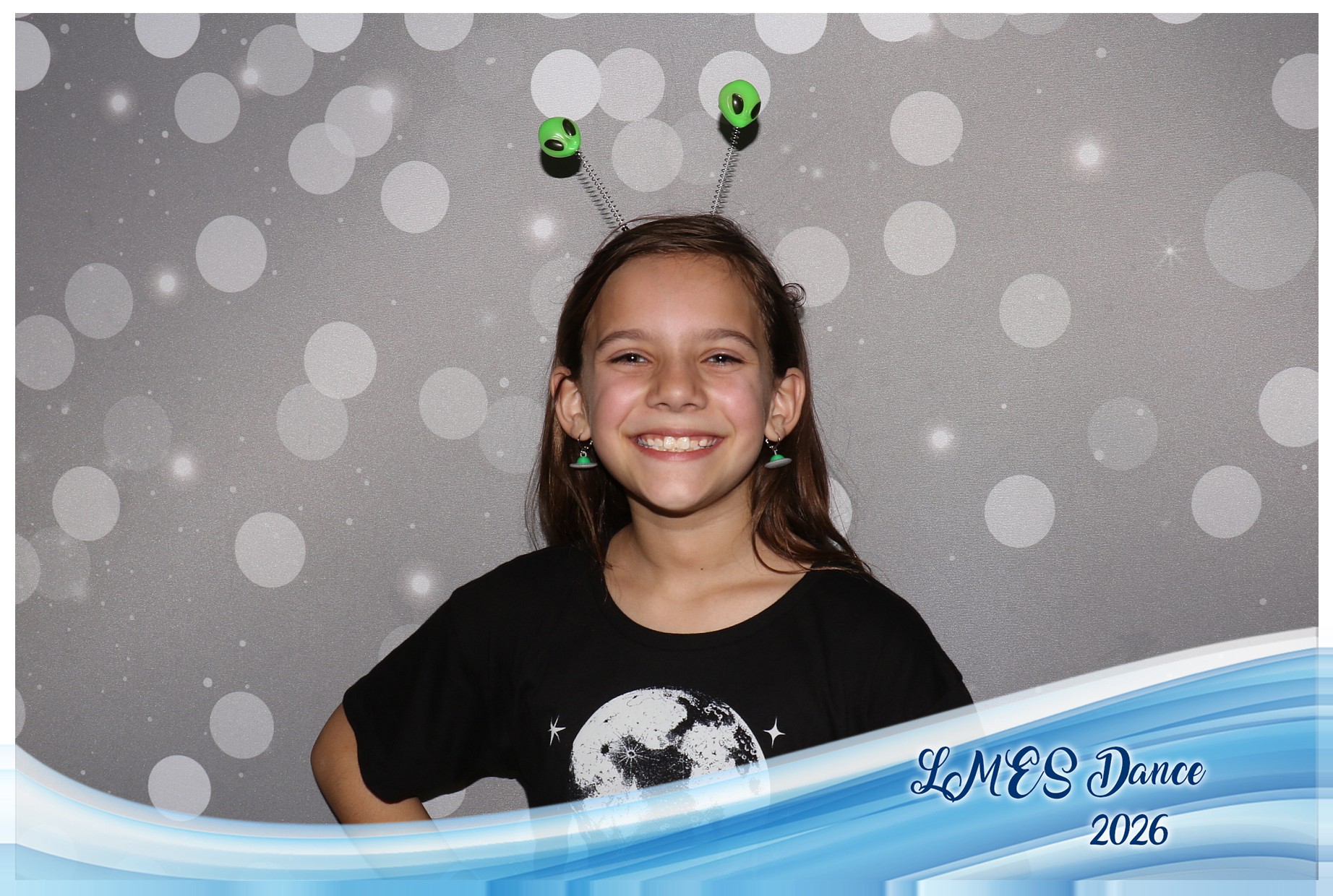 LMES Dance 2026 | View more photos from the event at gallery.photoboothcincy.com/u/PhotoBoothCincy/LMES-Dance-2026