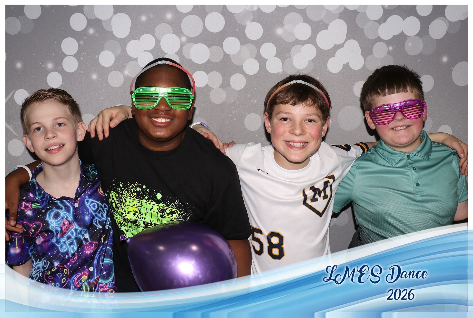 LMES Dance 2026 | View more photos from the event at gallery.photoboothcincy.com/u/PhotoBoothCincy/LMES-Dance-2026