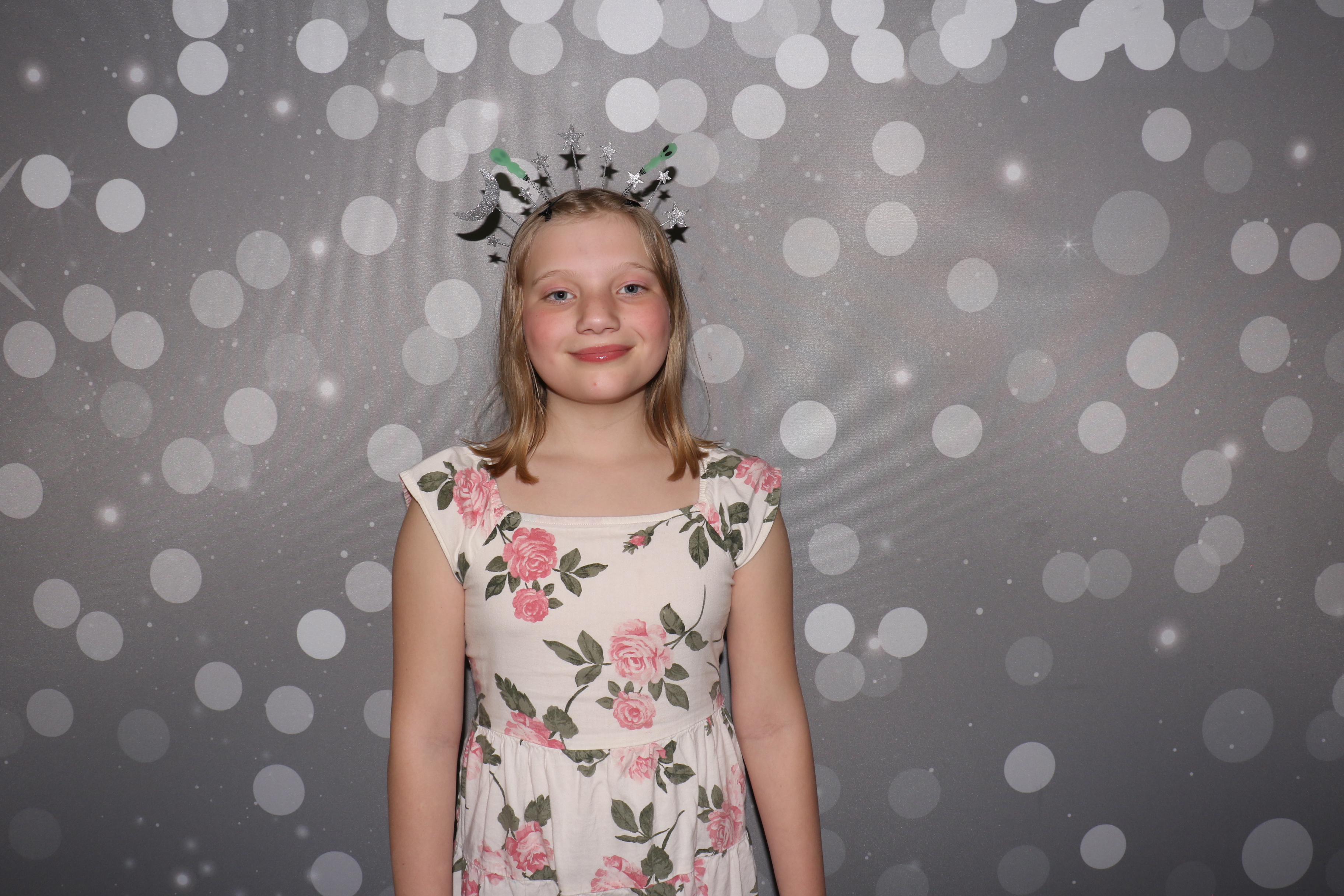 LMES Dance 2026 | View more photos from the event at gallery.photoboothcincy.com/u/PhotoBoothCincy/LMES-Dance-2026