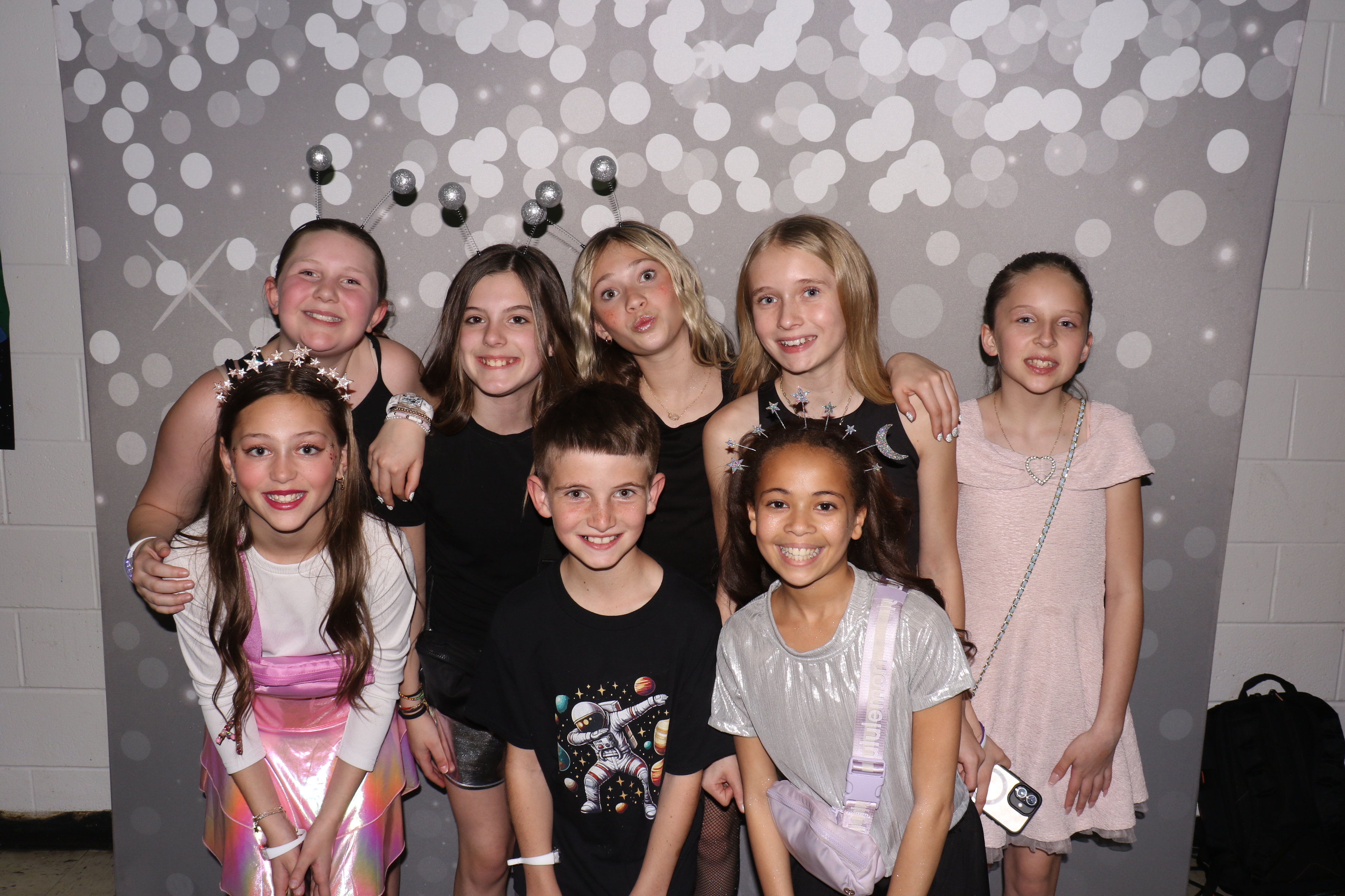 LMES Dance 2026 | View more photos from the event at gallery.photoboothcincy.com/u/PhotoBoothCincy/LMES-Dance-2026