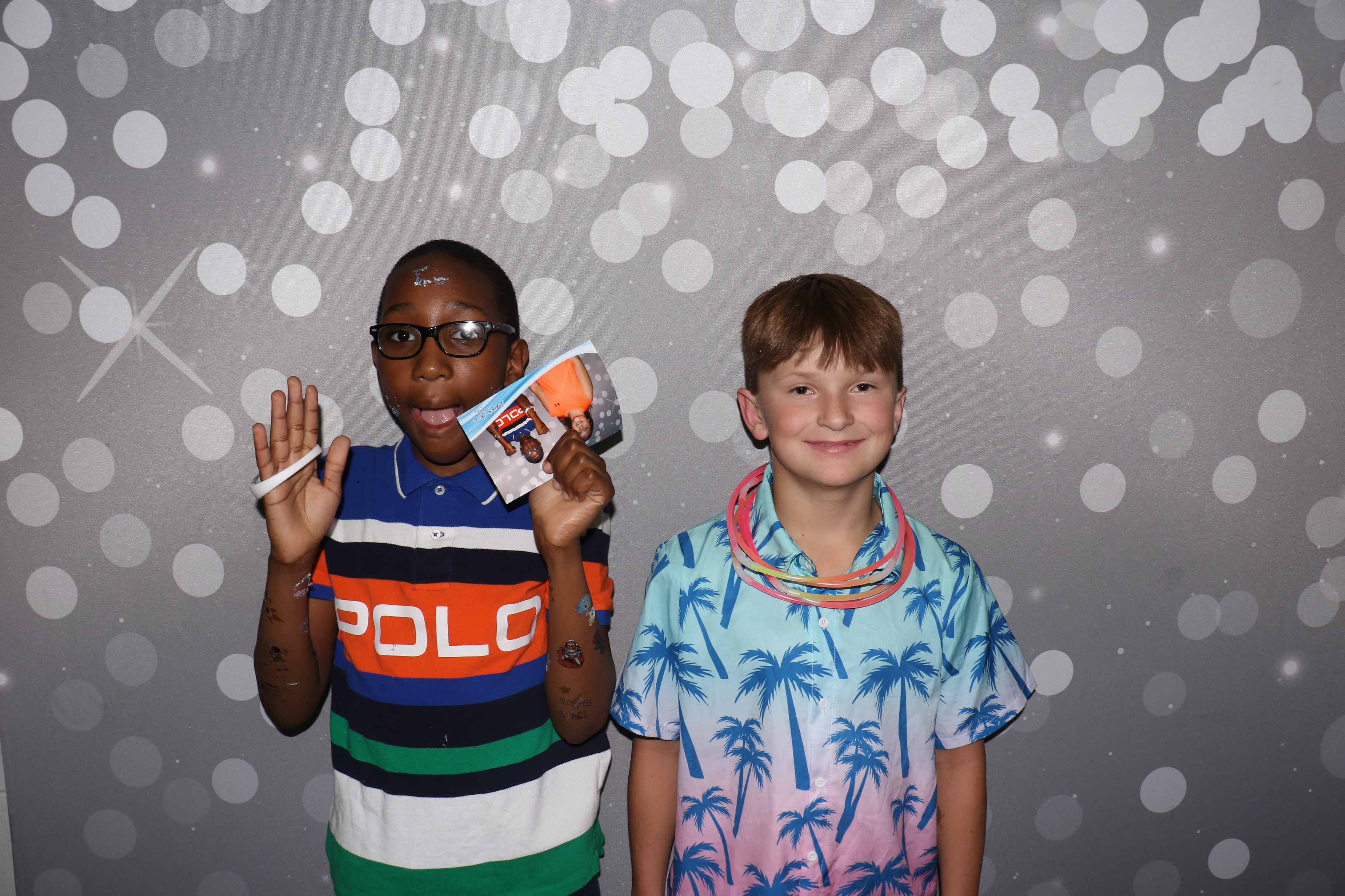 LMES Dance 2026 | View more photos from the event at gallery.photoboothcincy.com/u/PhotoBoothCincy/LMES-Dance-2026