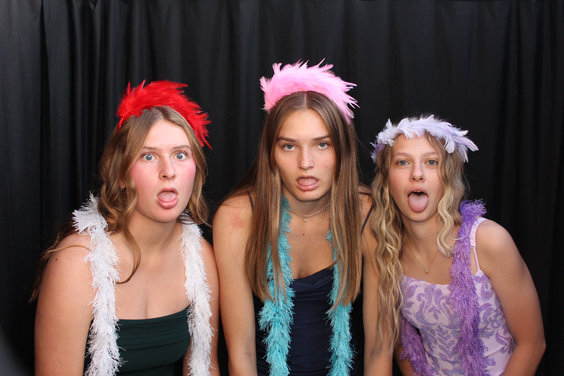 LMHS Homecoming Booth 1 | View more photos from the event at gallery.photoboothcincy.com/u/PhotoBoothCincy/LMHS-Homecoming-Booth-1