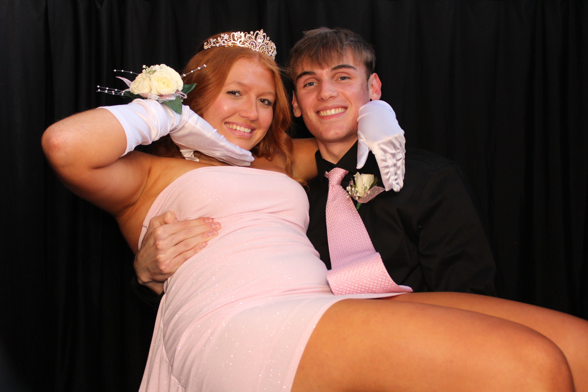 LMHS Homecoming Booth 1 | View more photos from the event at gallery.photoboothcincy.com/u/PhotoBoothCincy/LMHS-Homecoming-Booth-1