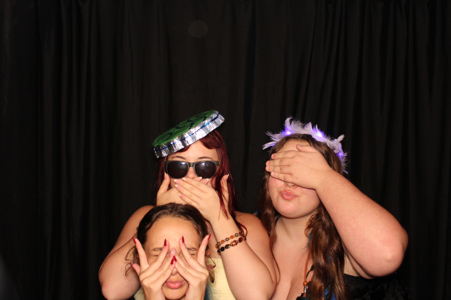 LMHS Homecoming Booth 1 | View more photos from the event at gallery.photoboothcincy.com/u/PhotoBoothCincy/LMHS-Homecoming-Booth-1