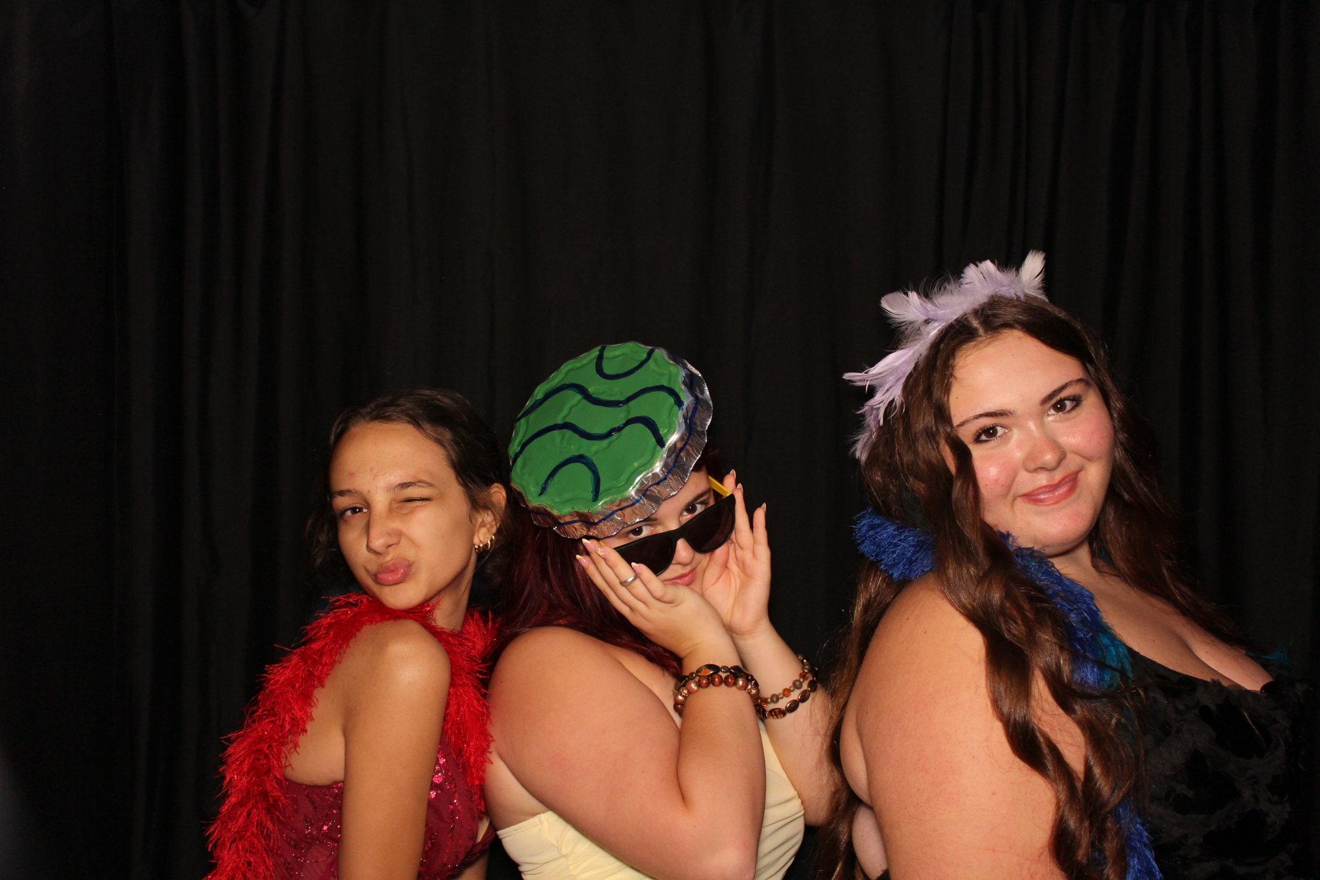 LMHS Homecoming Booth 1 | View more photos from the event at gallery.photoboothcincy.com/u/PhotoBoothCincy/LMHS-Homecoming-Booth-1